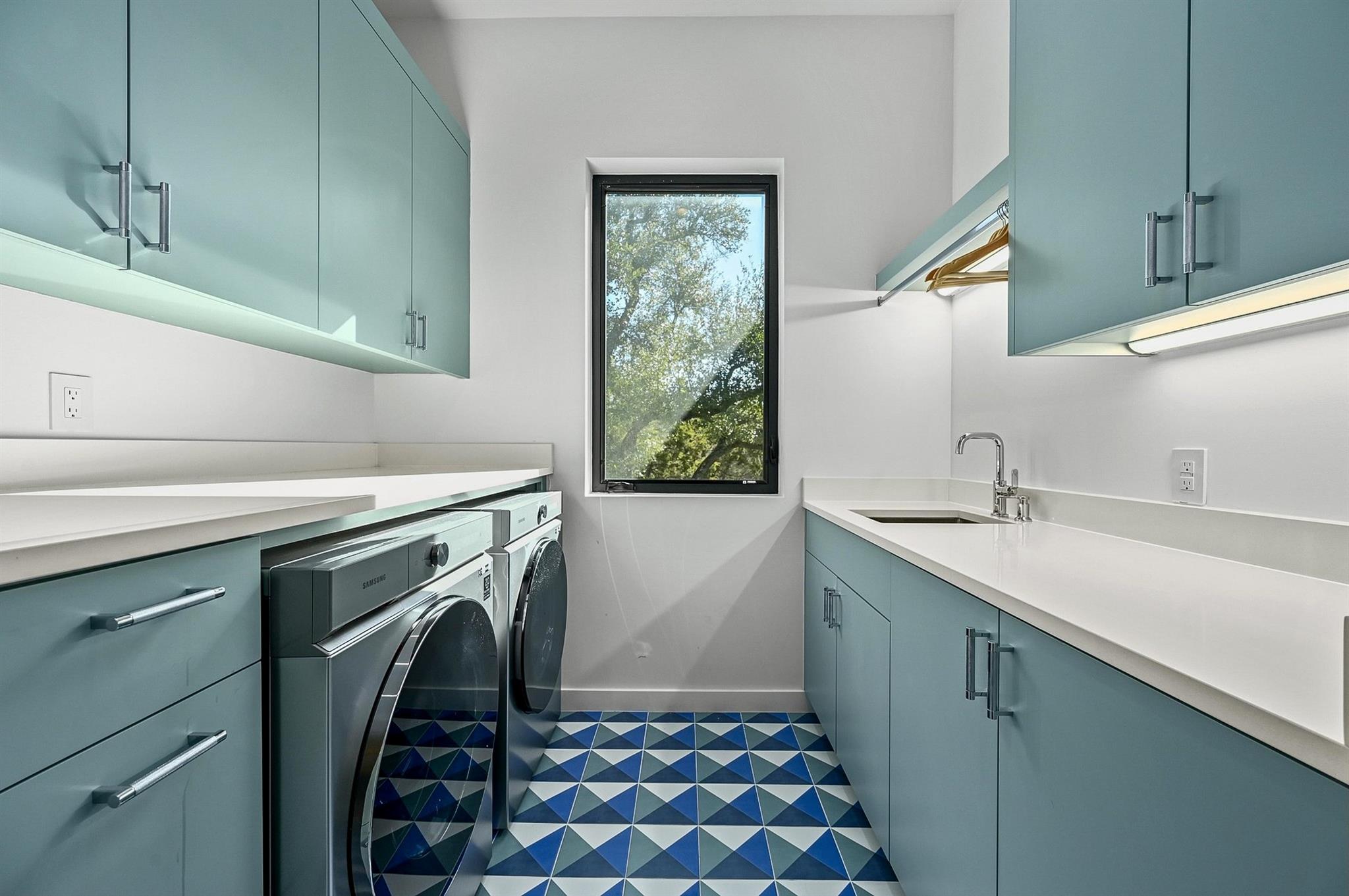 475 Happy Trl Property Photo 16
