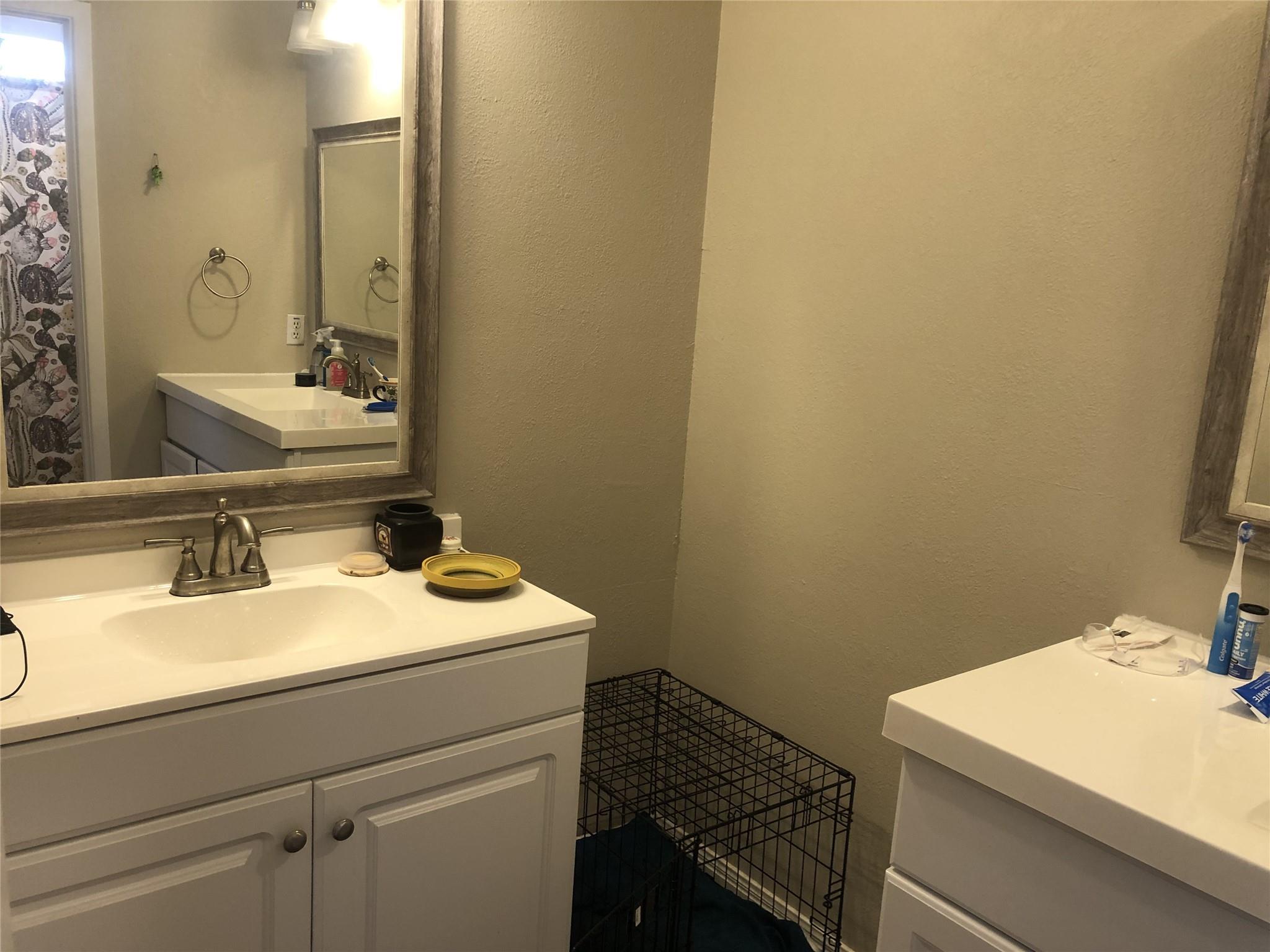 13357 Water Oak Ln A Property Photo 11