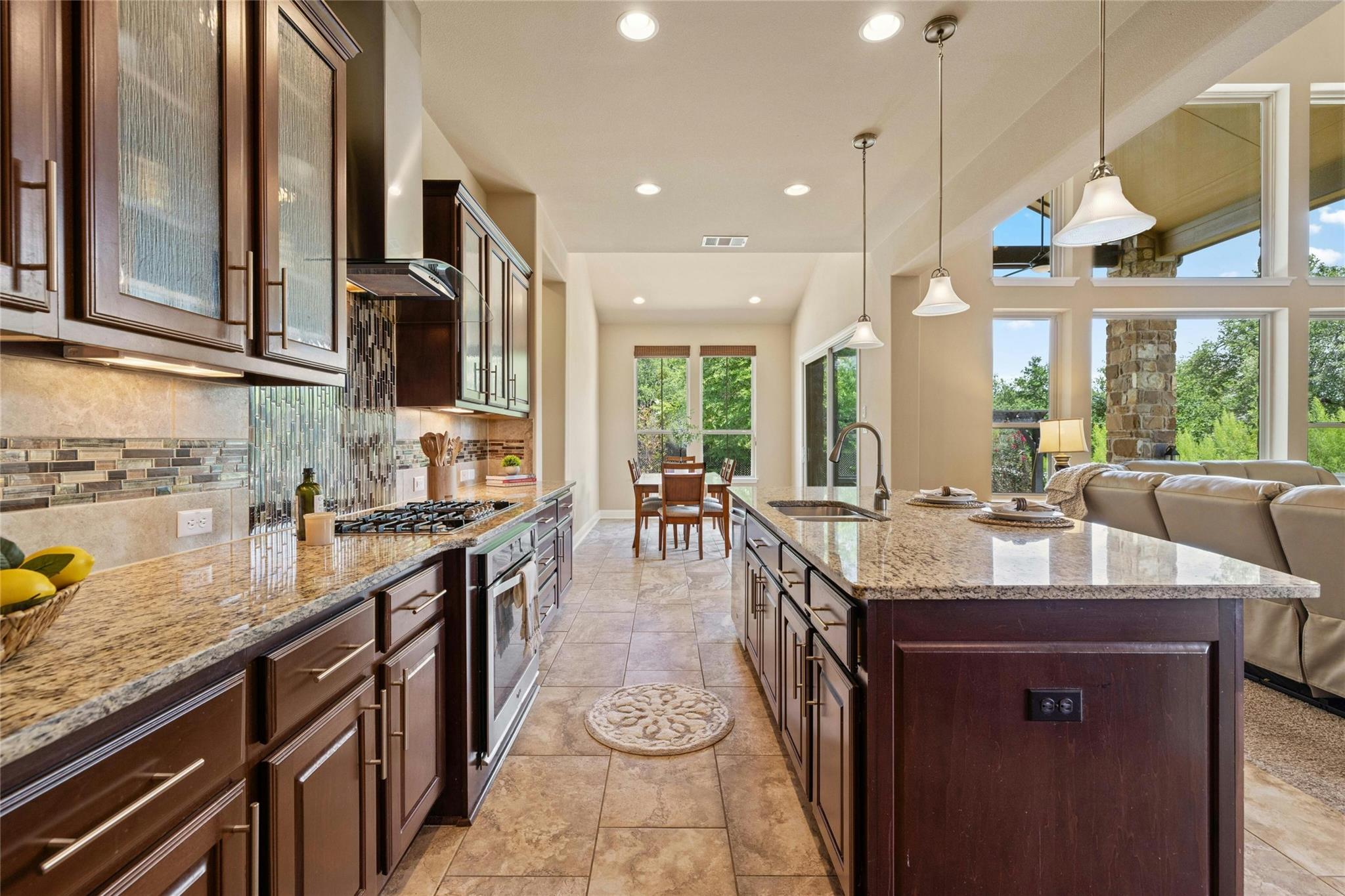 3305 Mossy Grove Ct Property Photo 2