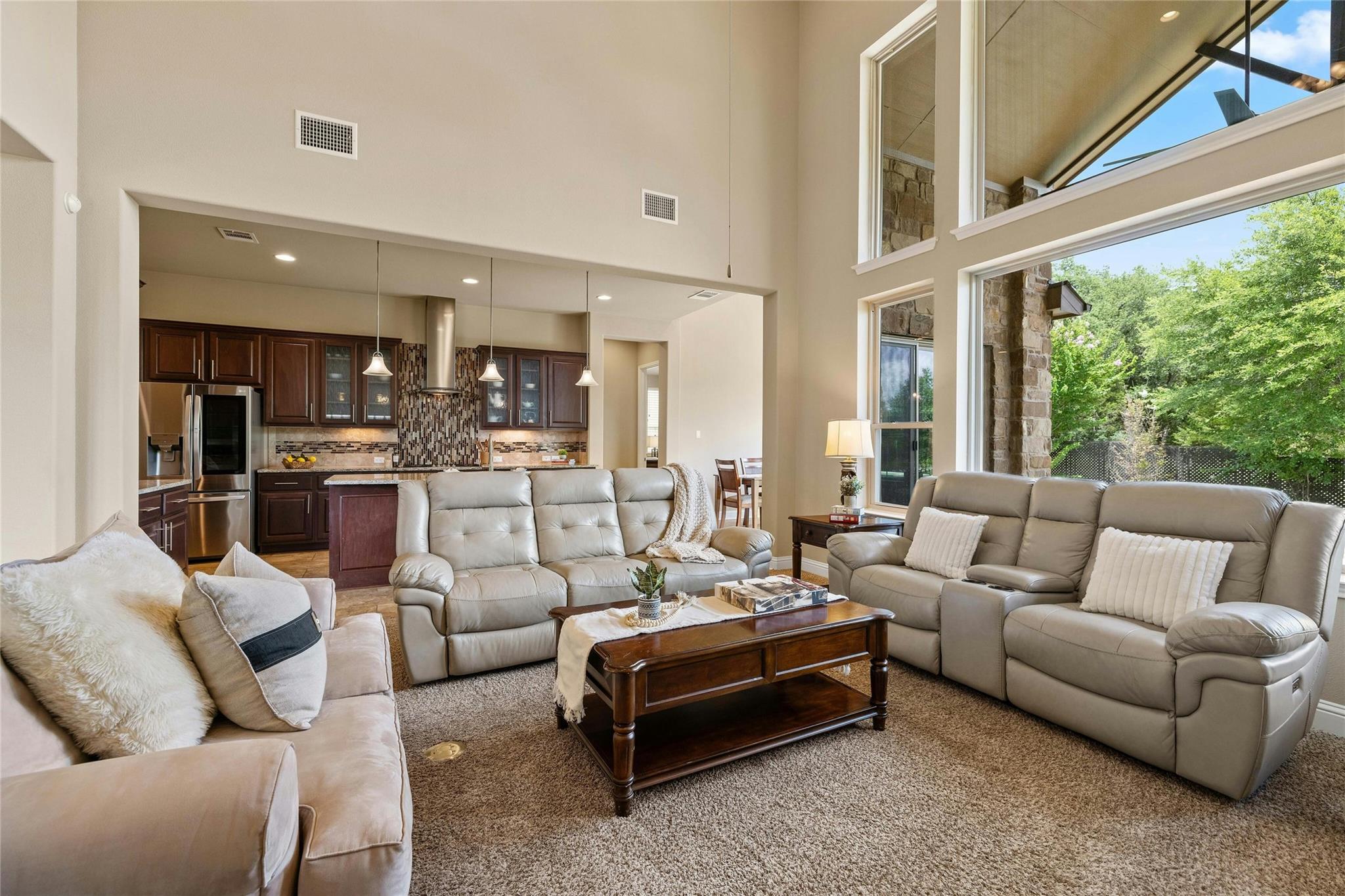 3305 Mossy Grove Ct Property Photo 3