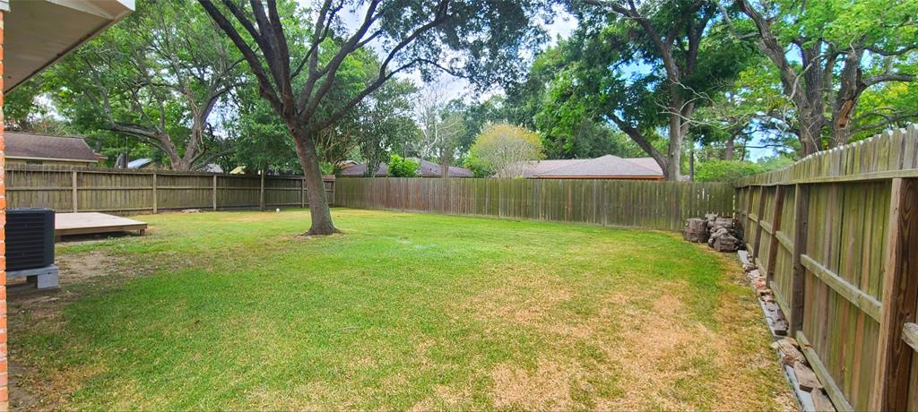 302 Tiegs St Property Photo 17