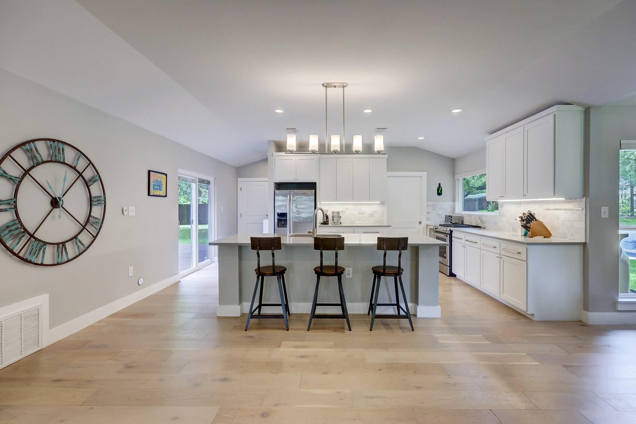 2500 Pinewood Ter
