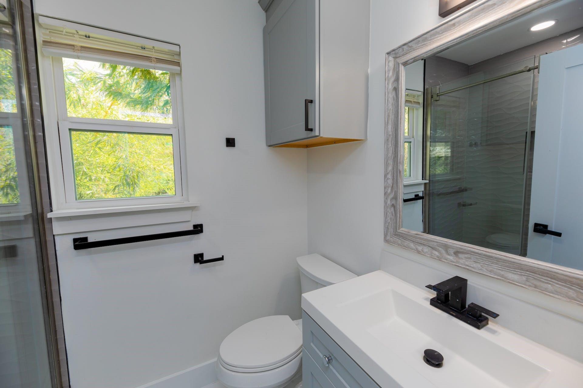 8405 Georgian Dr Property Photo 17