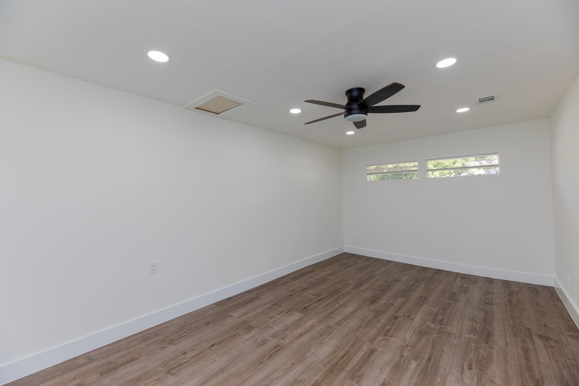 8405 Georgian Dr Property Photo 26
