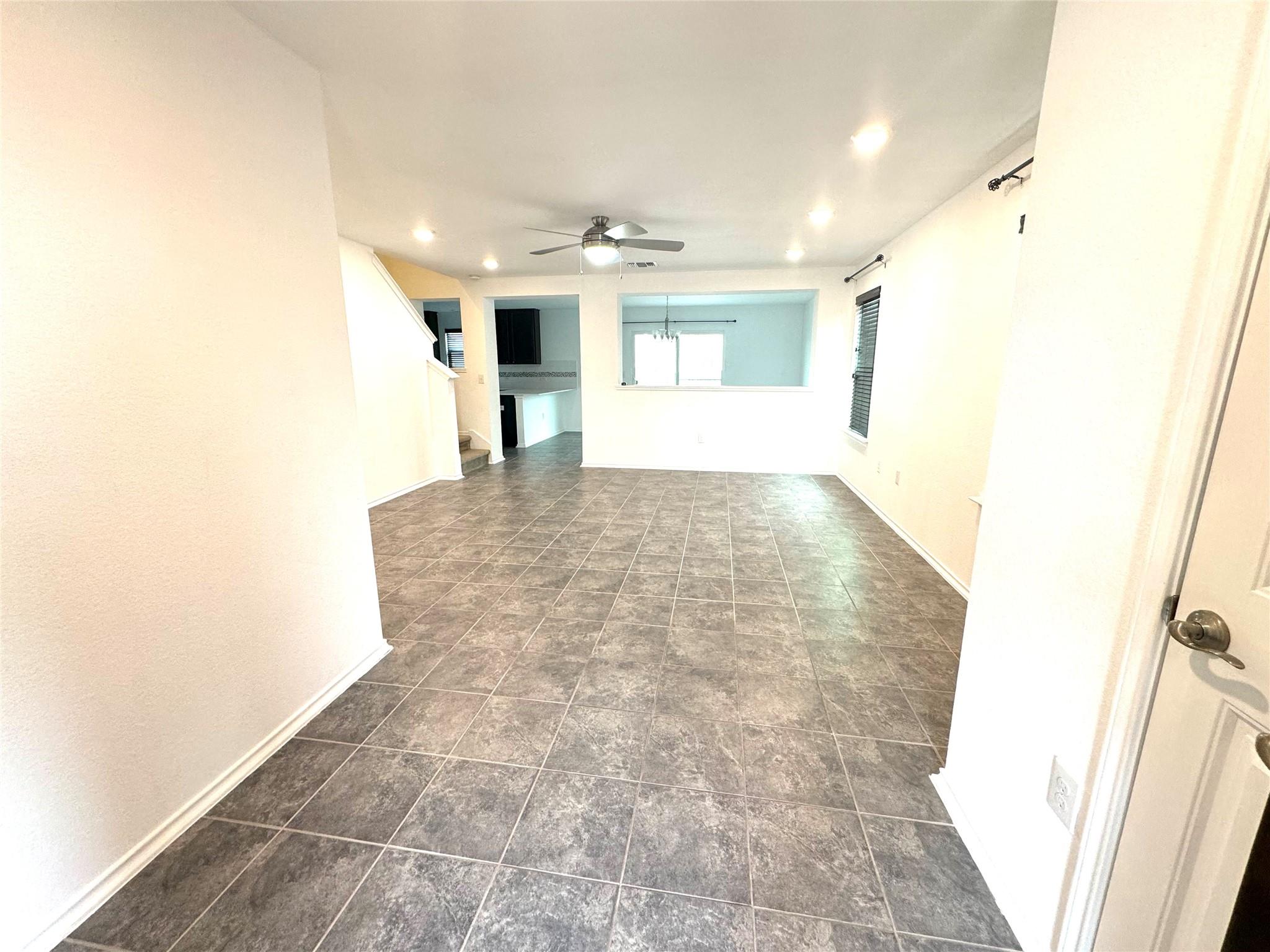 6209 Minnoch Ln Property Photo 3