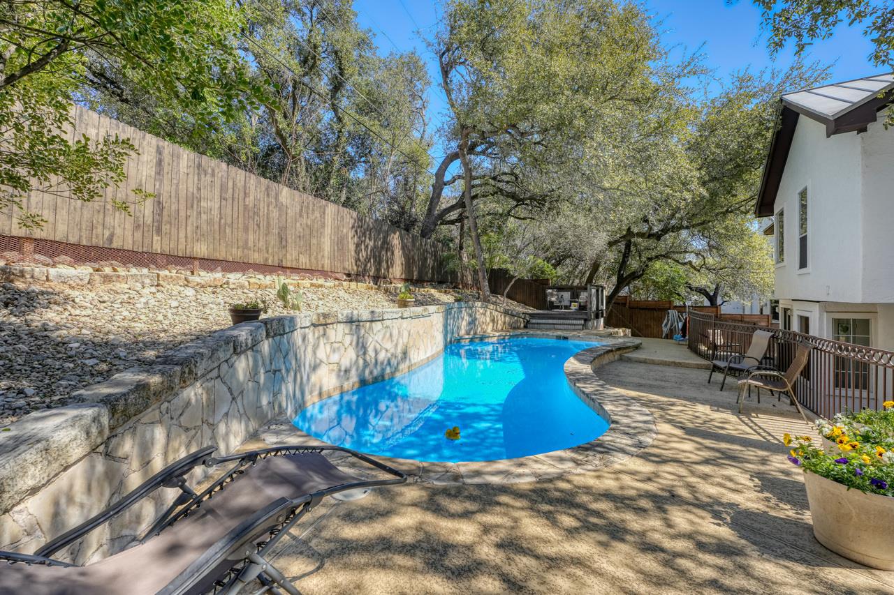 4804 Ranch Road 2222 Property Photo 9