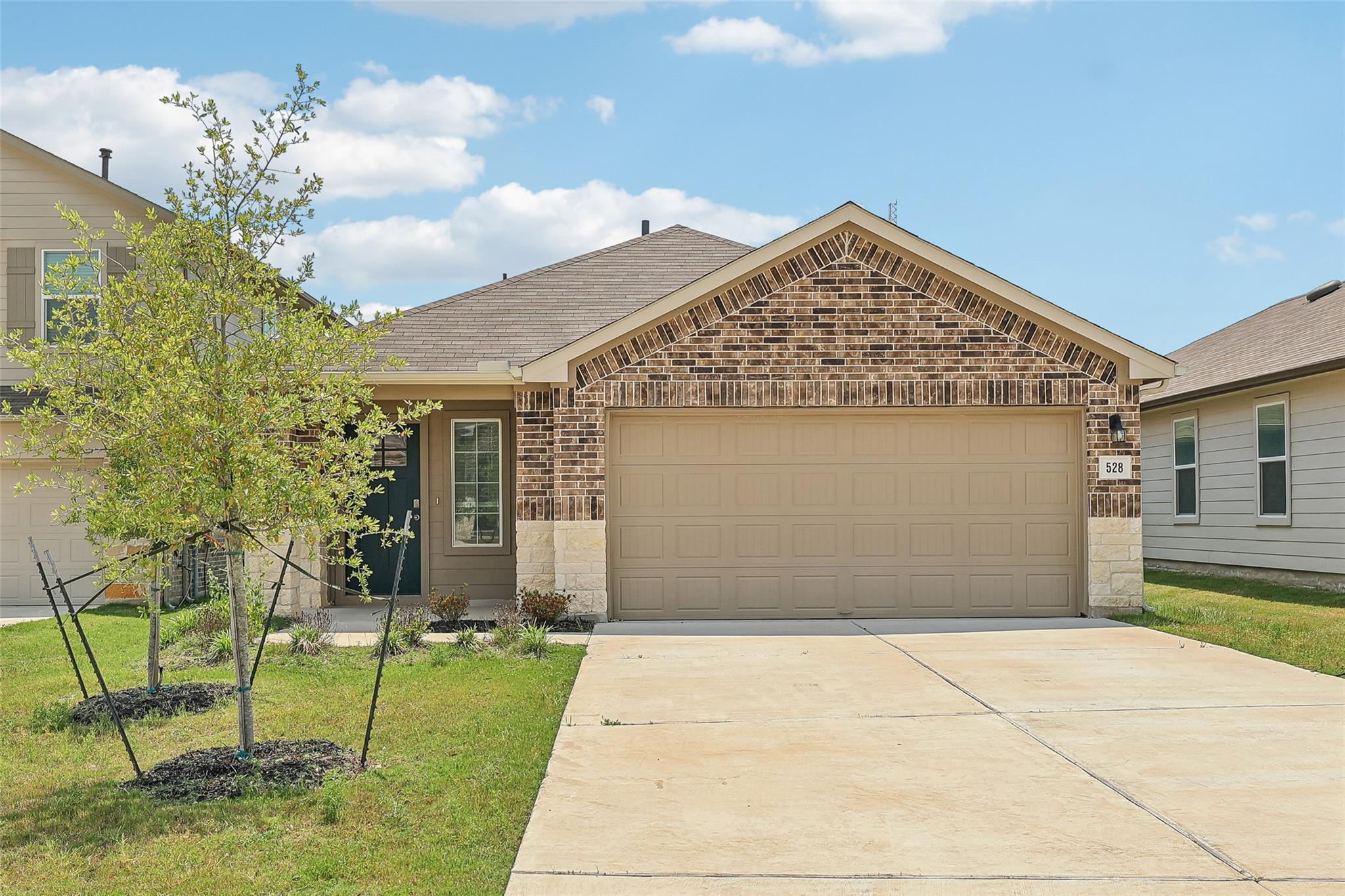 528 Evergreen Sumac Loop Property Photo