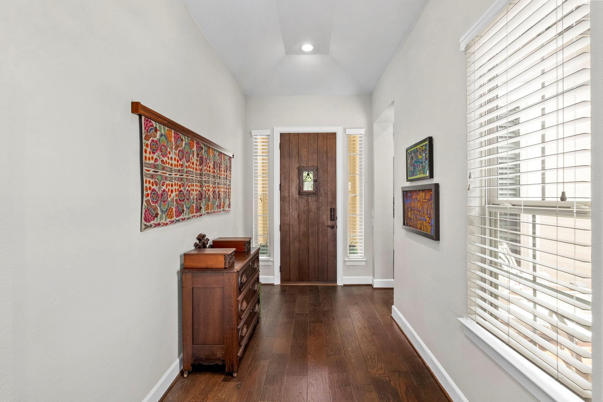 249 Hopping Peach St Property Photo 3
