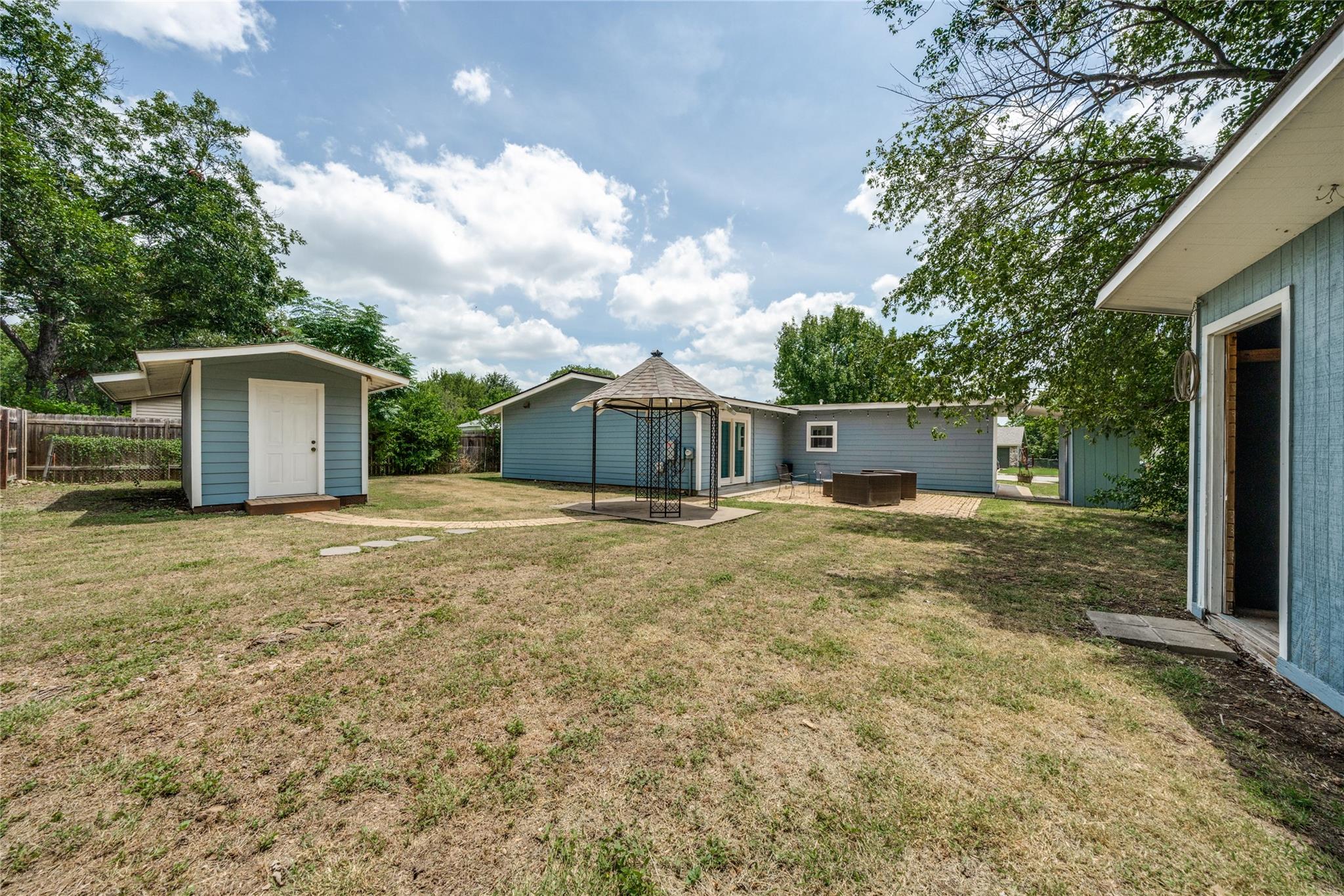 3982948 Property Photo 23