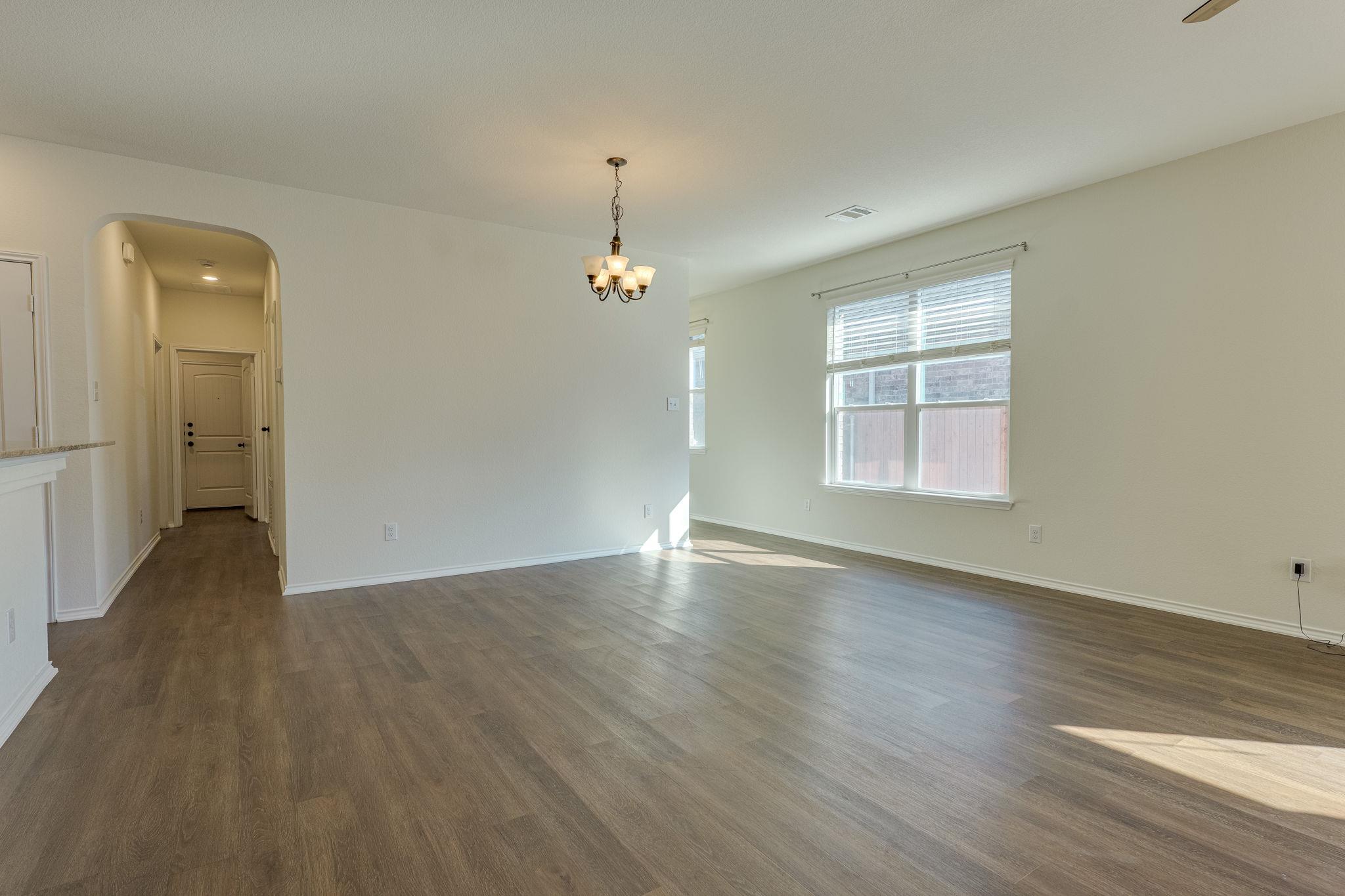 17006 Gibbons Path Property Photo 4