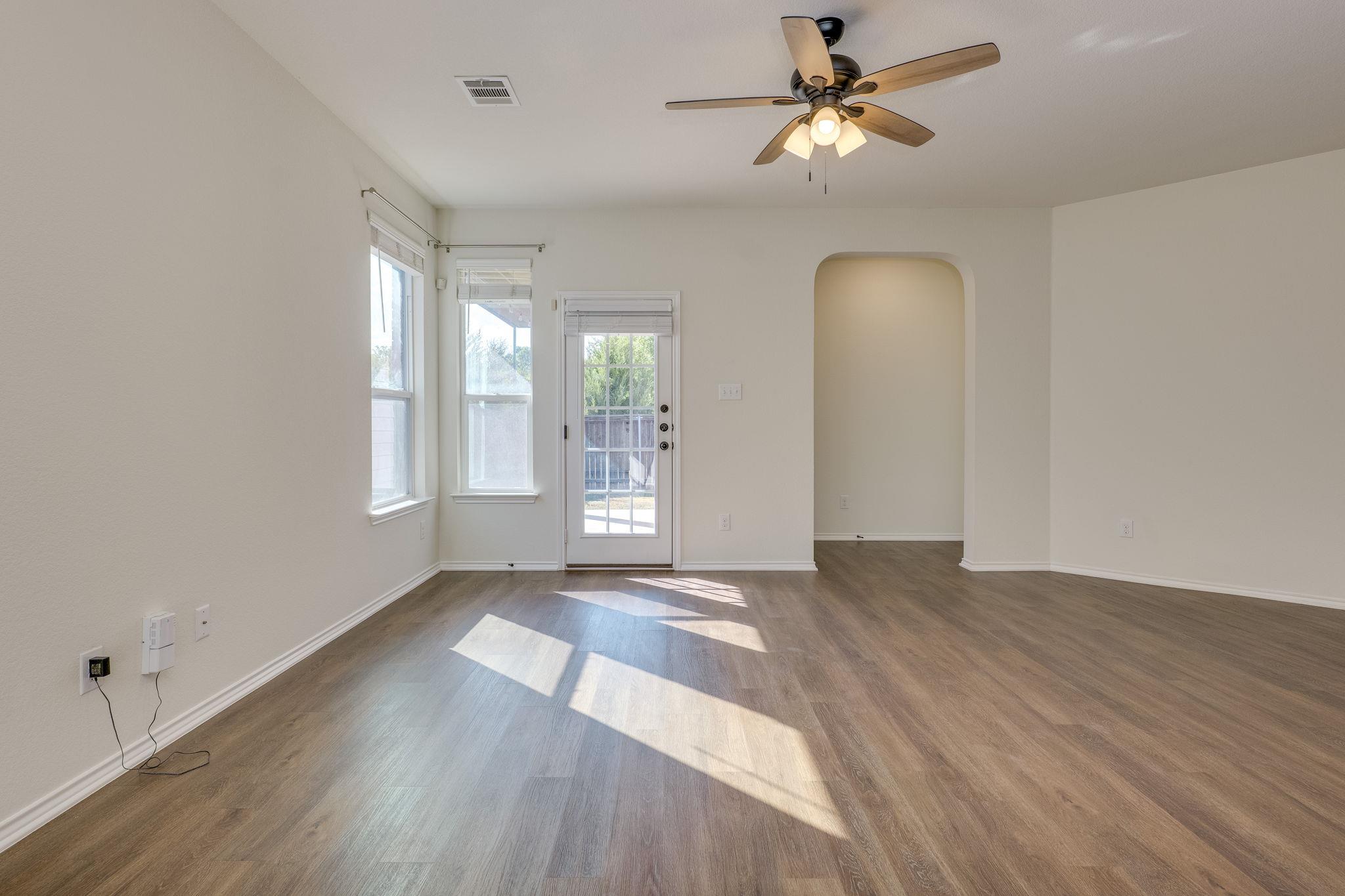 17006 Gibbons Path Property Photo 7