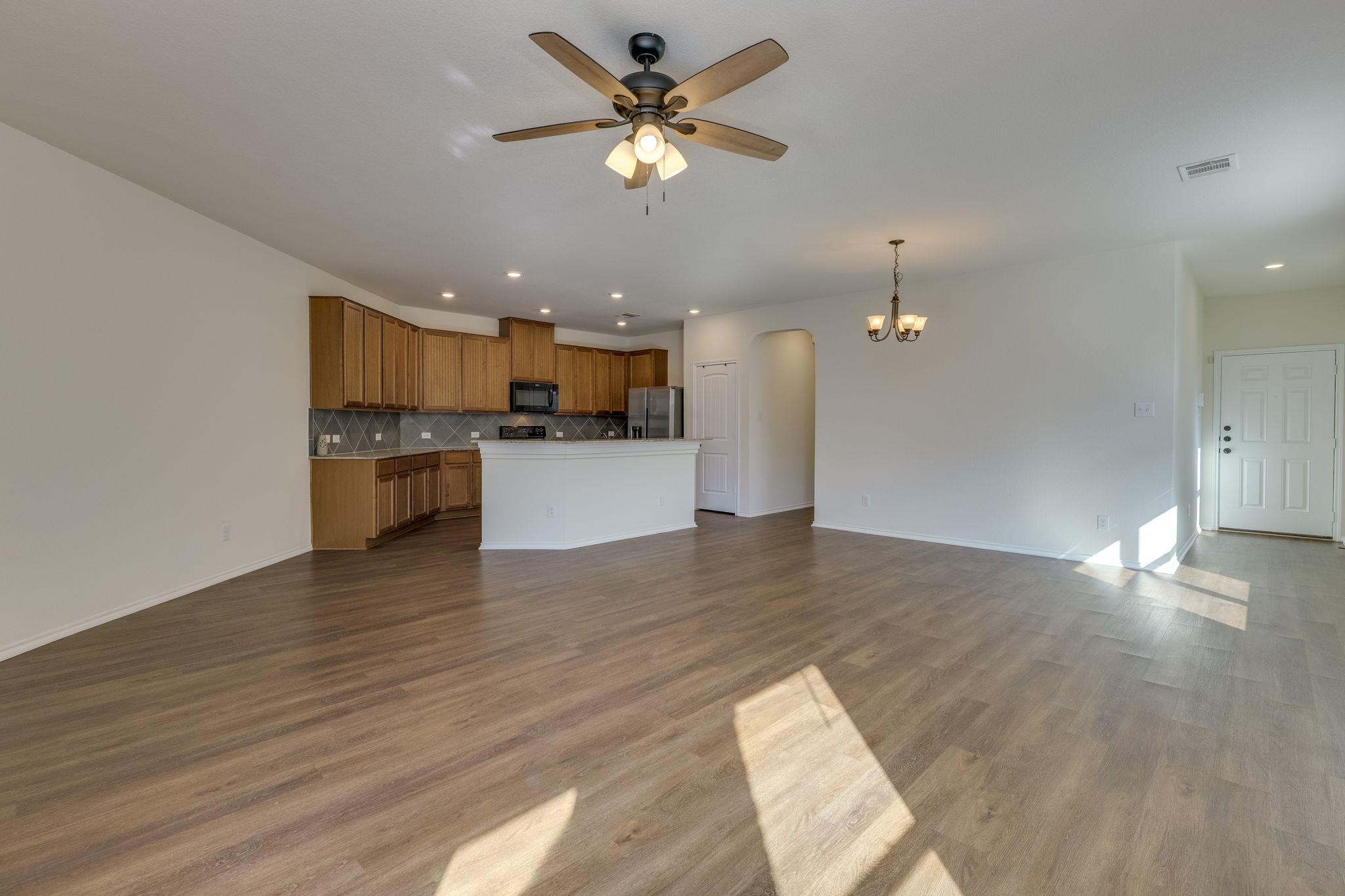 17006 Gibbons Path Property Photo 8