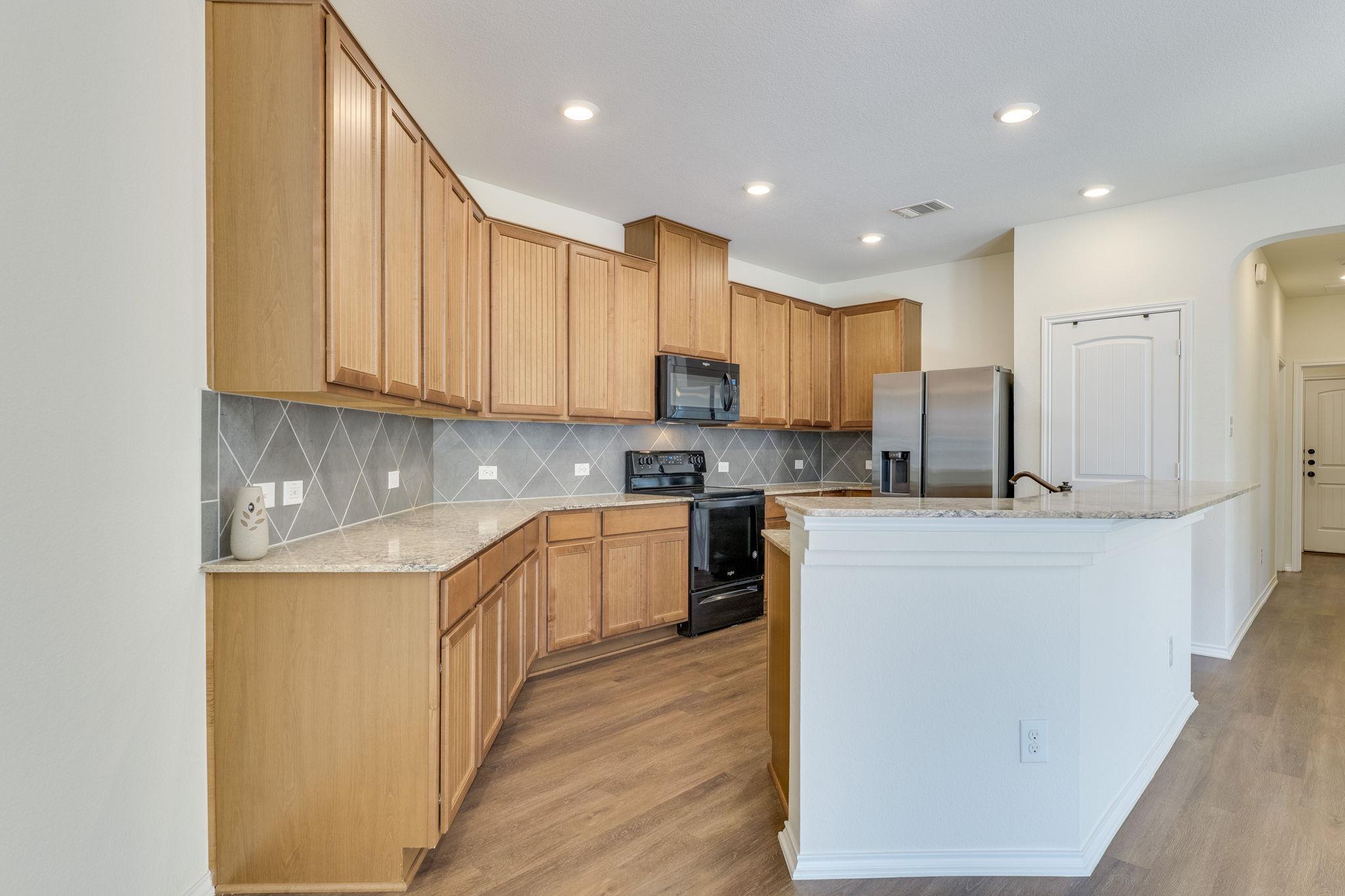 17006 Gibbons Path Property Photo 33