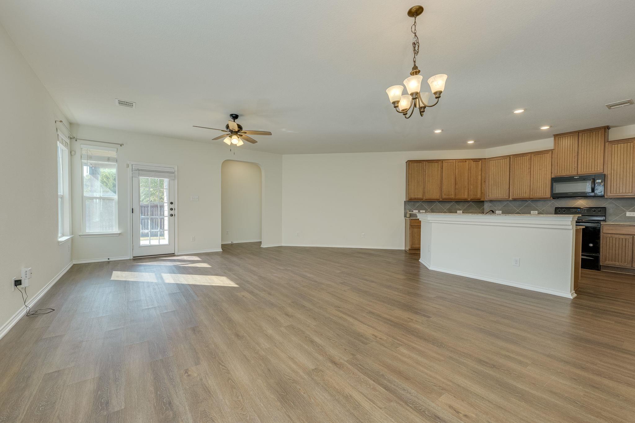 17006 Gibbons Path Property Photo 37