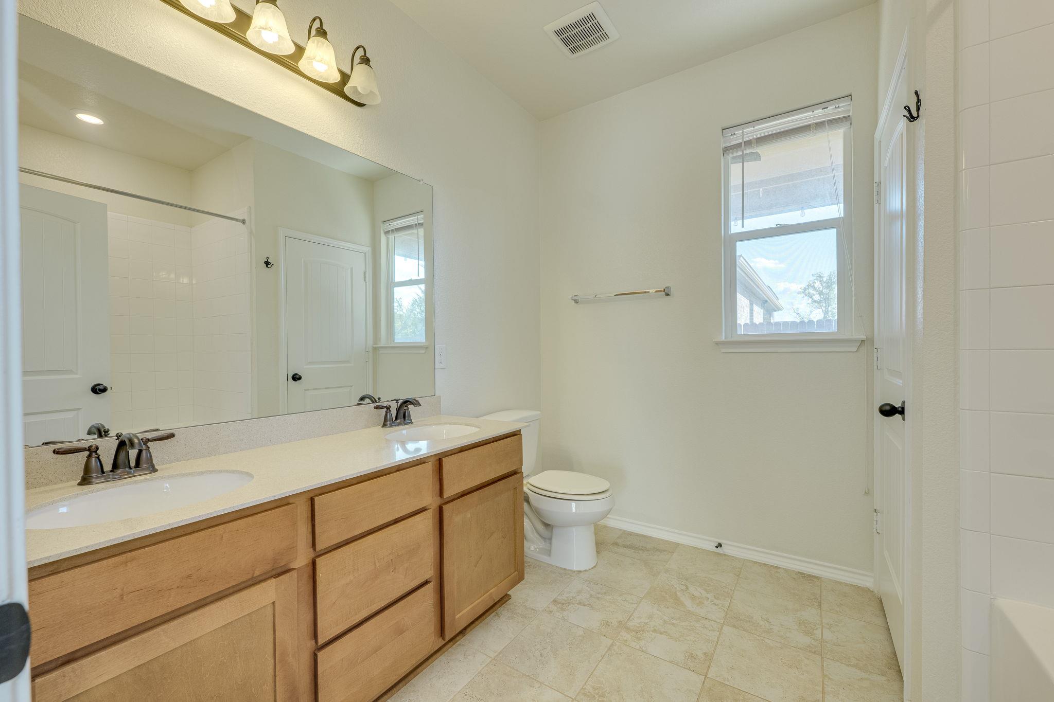 17006 Gibbons Path Property Photo 56