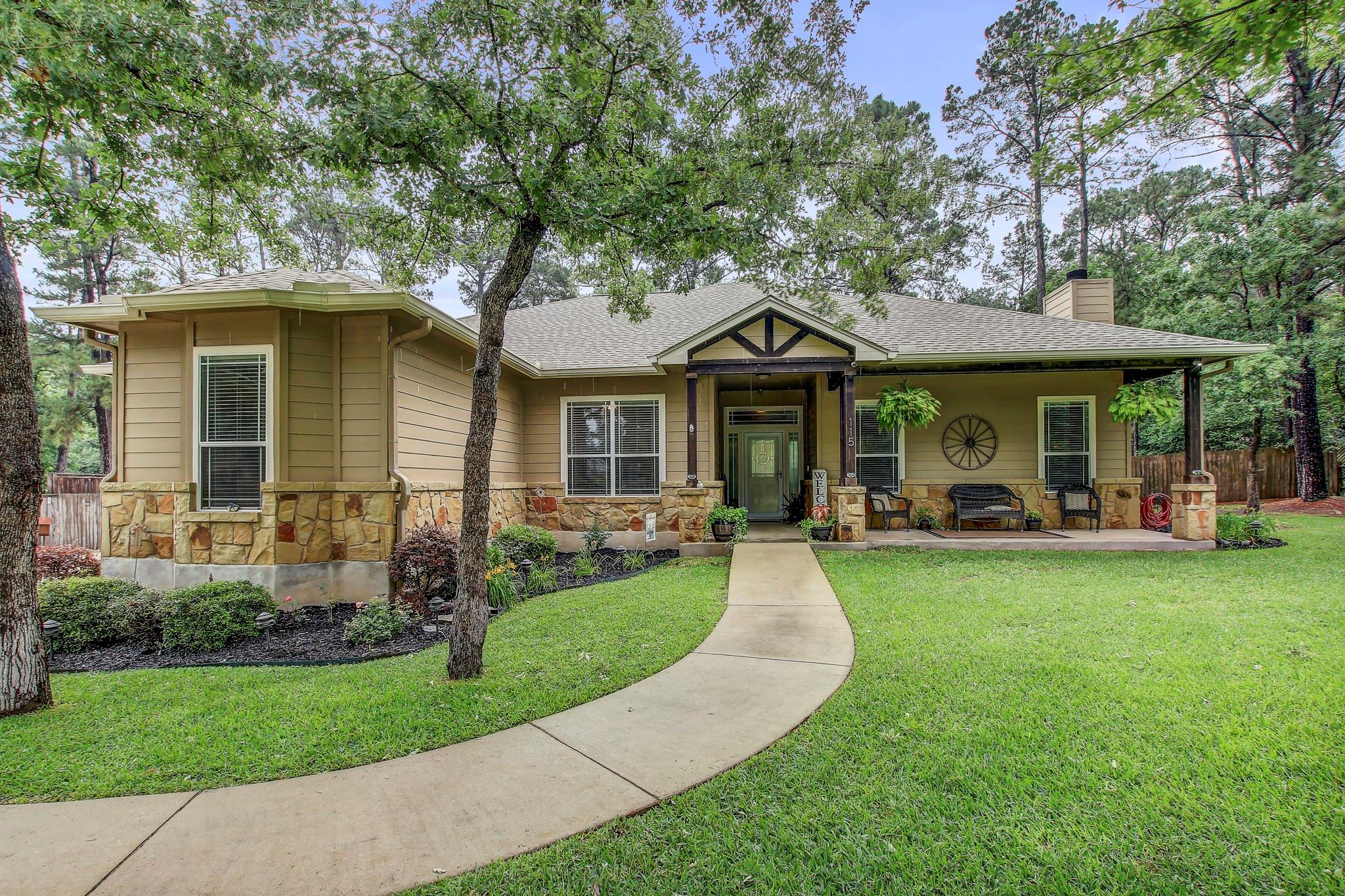 115 Loblolly Ln Property Photo 1