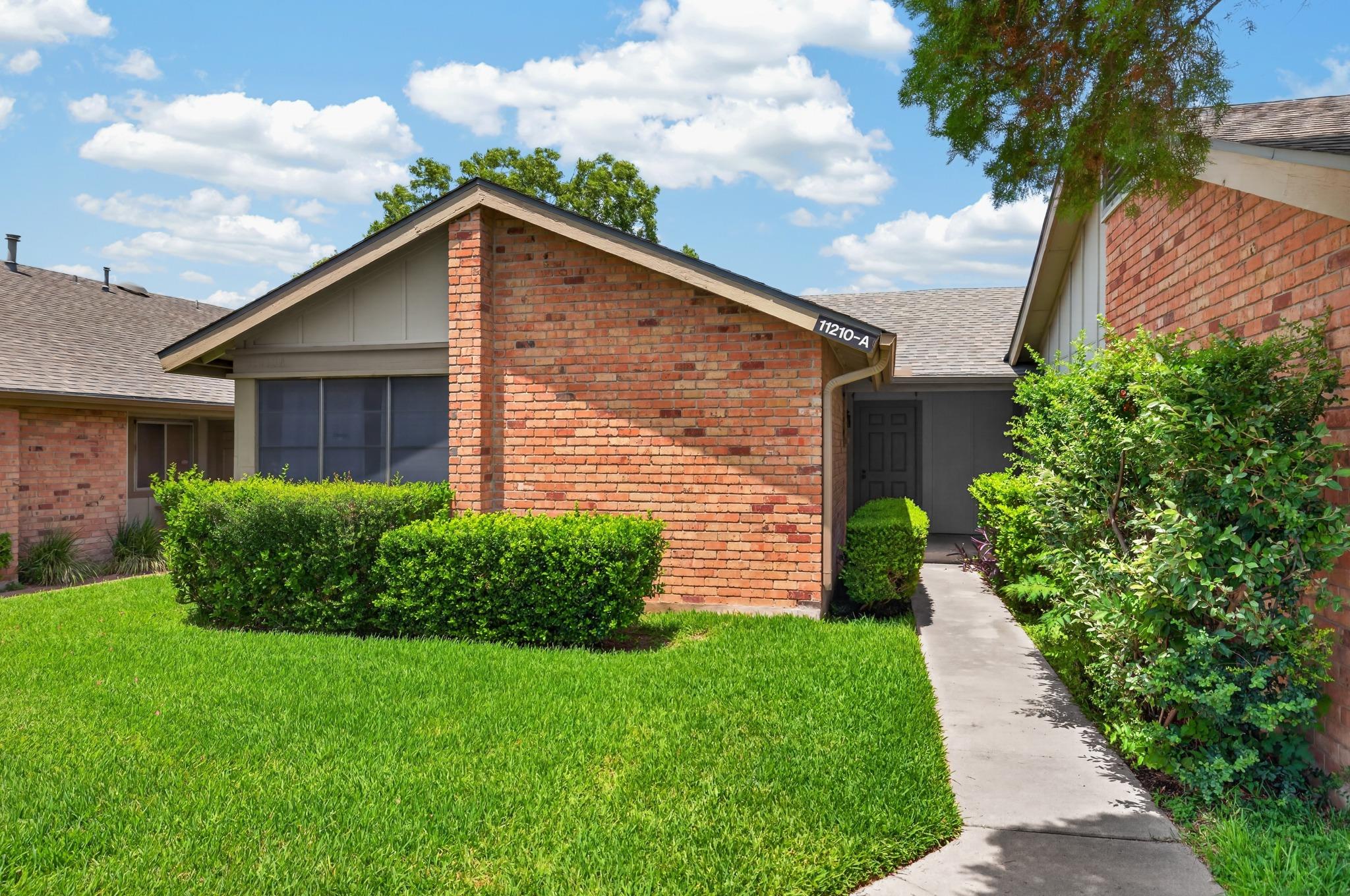 11210 Parkfield Dr #a Property Photo 2