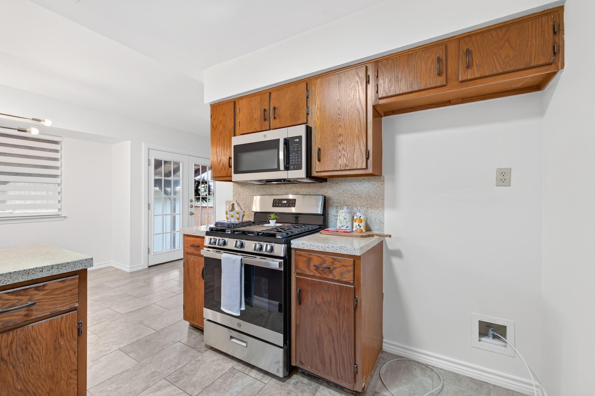 11210 Parkfield Dr #a Property Photo 14
