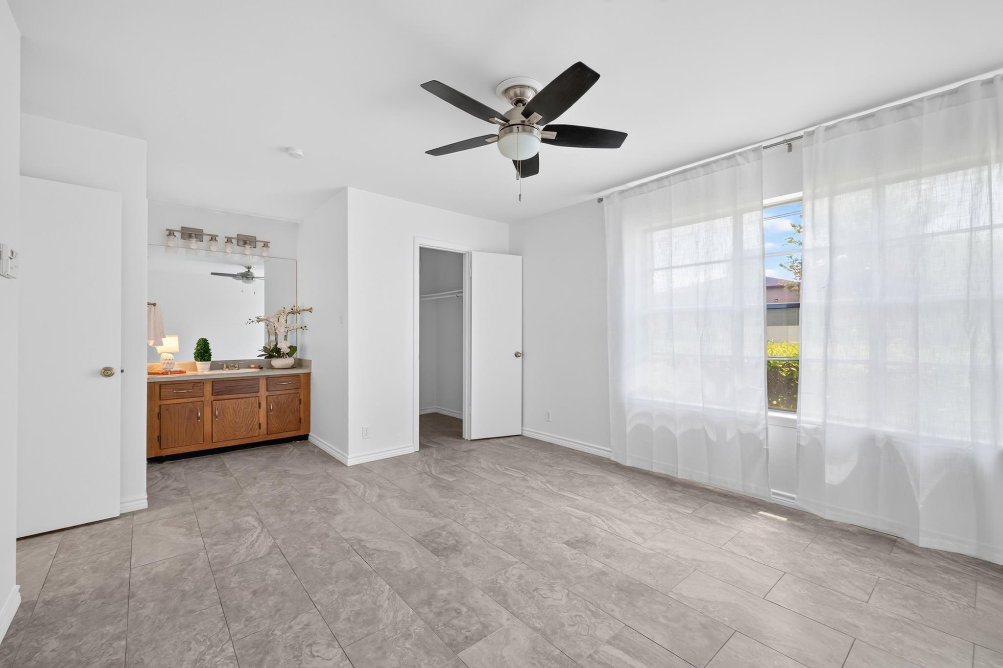 11210 Parkfield Dr #a Property Photo 19