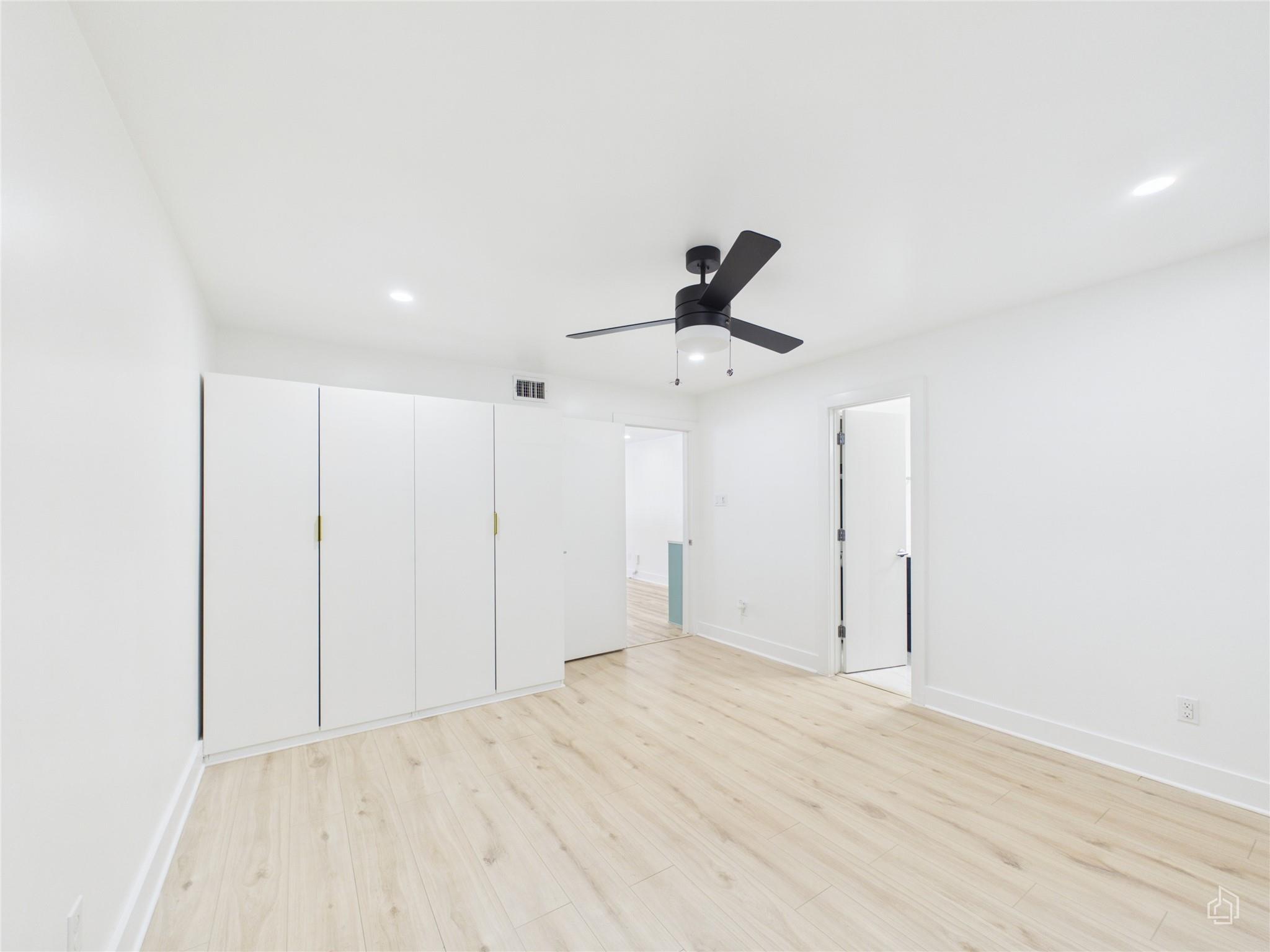 1208 Enfield Rd #105 Property Photo 19