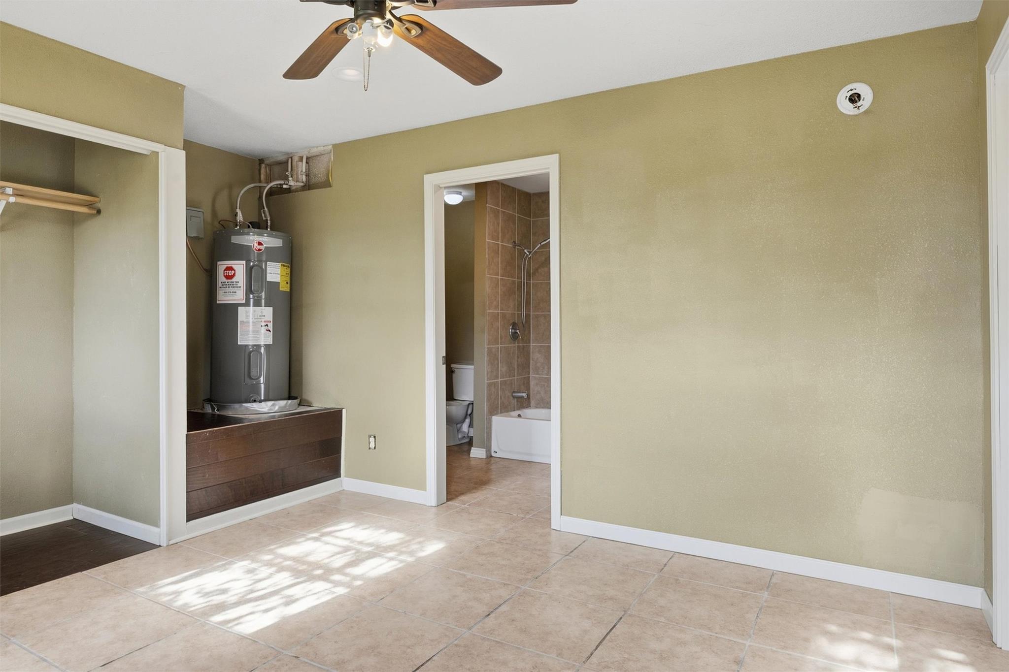 410 N Burnet St Property Photo 25