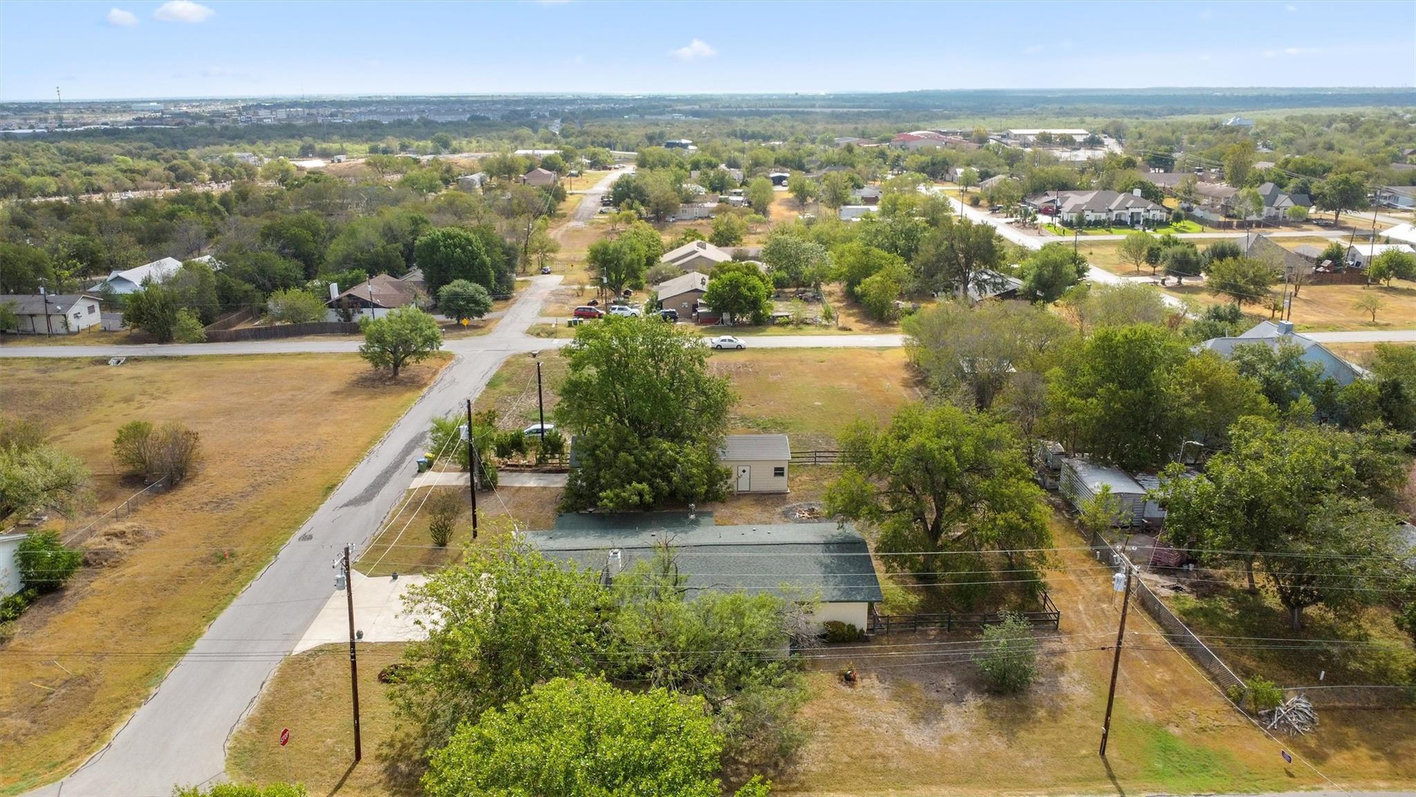 410 N Burnet St Property Photo 34