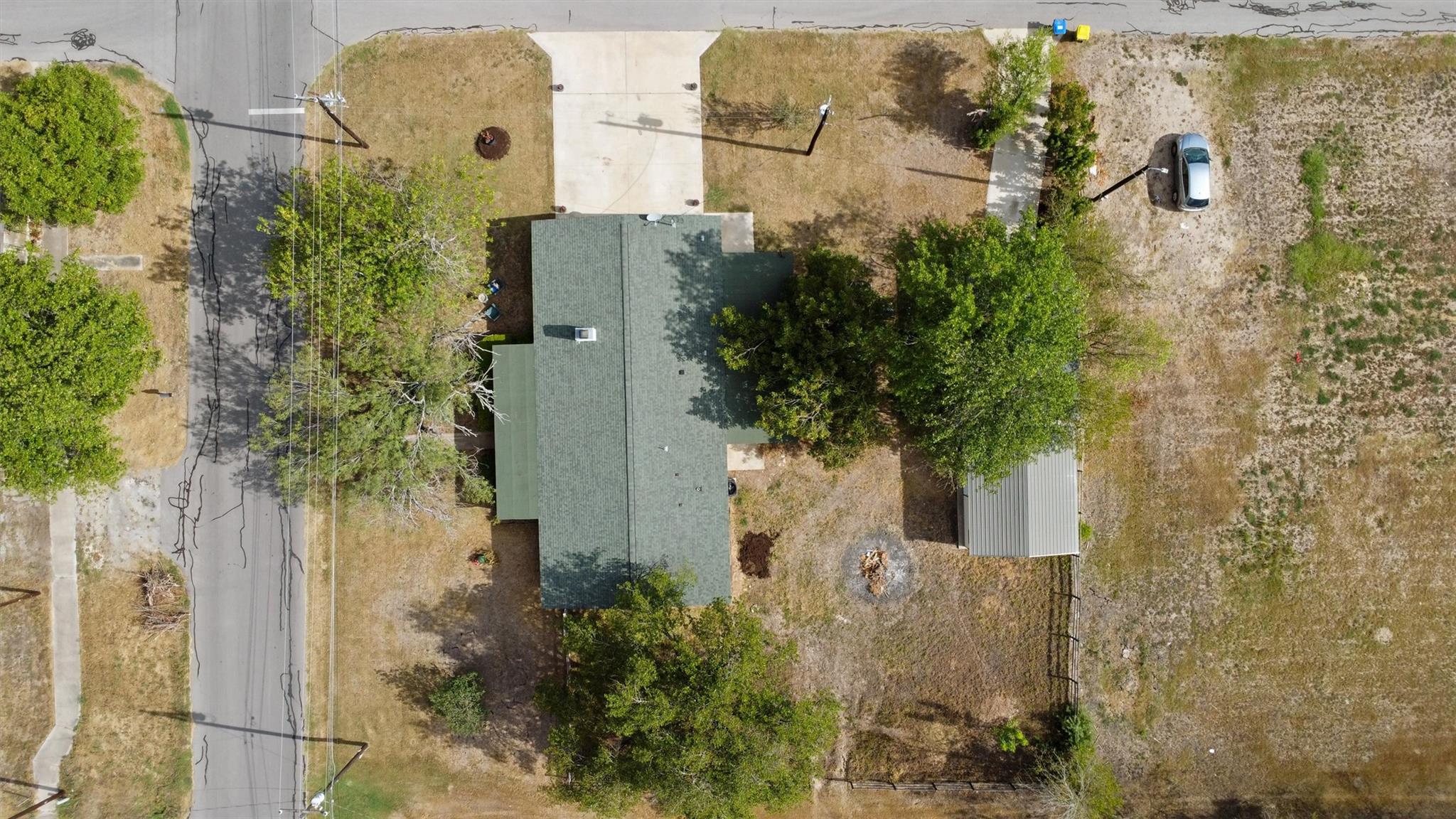 410 N Burnet St Property Photo 36