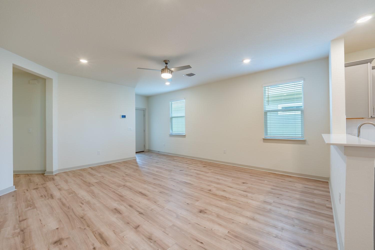 10801 Meris Ln Property Photo 3