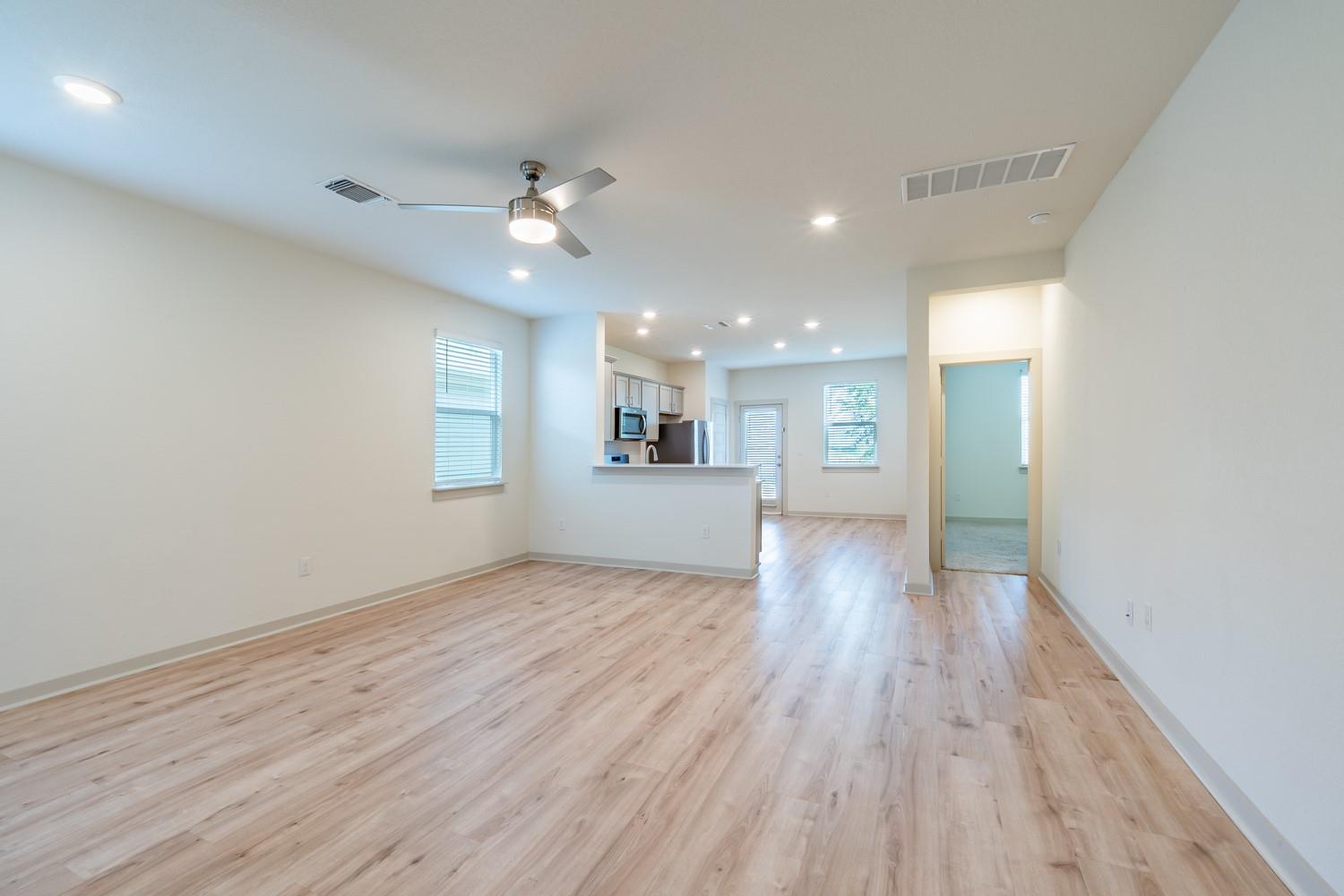 10801 Meris Ln Property Photo 10