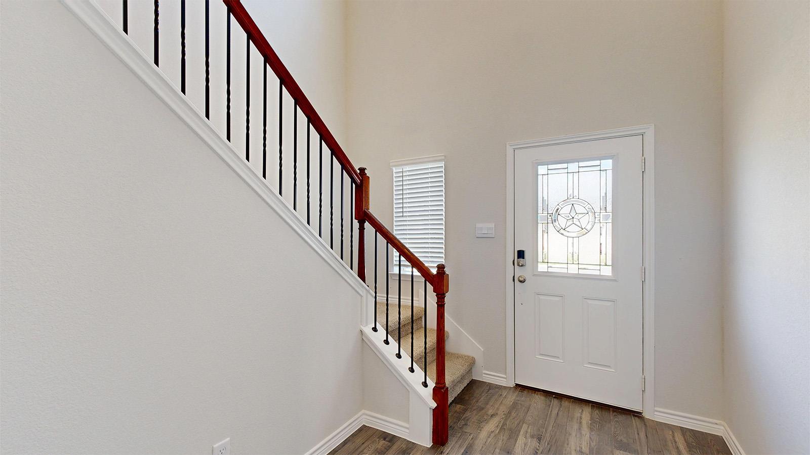805 Sydney Blvd Property Photo 3