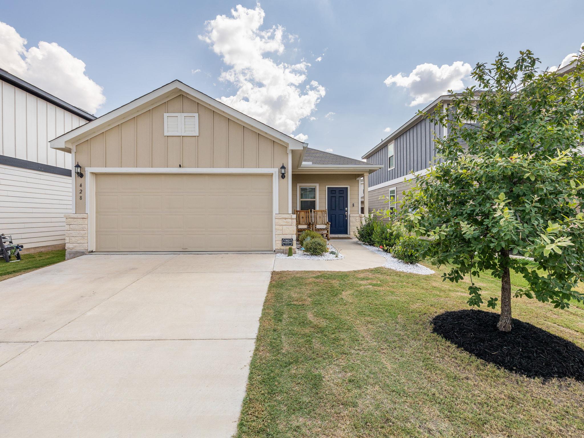 428 Stone Water Ln Property Photo 1