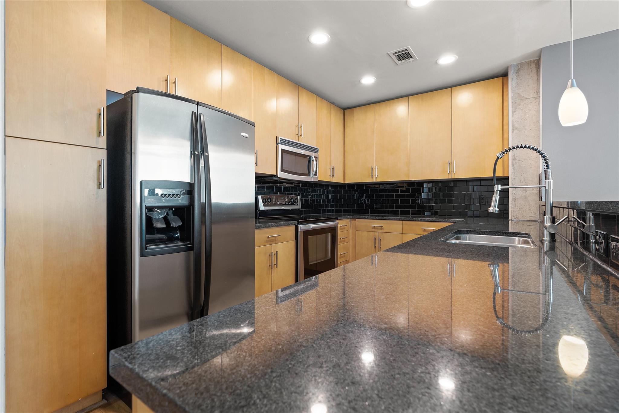 360 Nueces St #4209 Property Photo 10