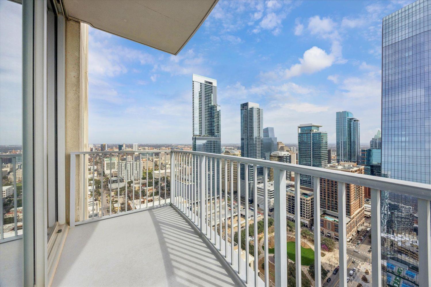 360 Nueces St #4209 Property Photo 22