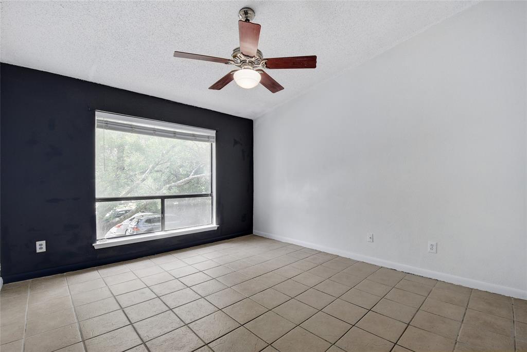 1705 Crossing Pl #a109 Property Photo 4