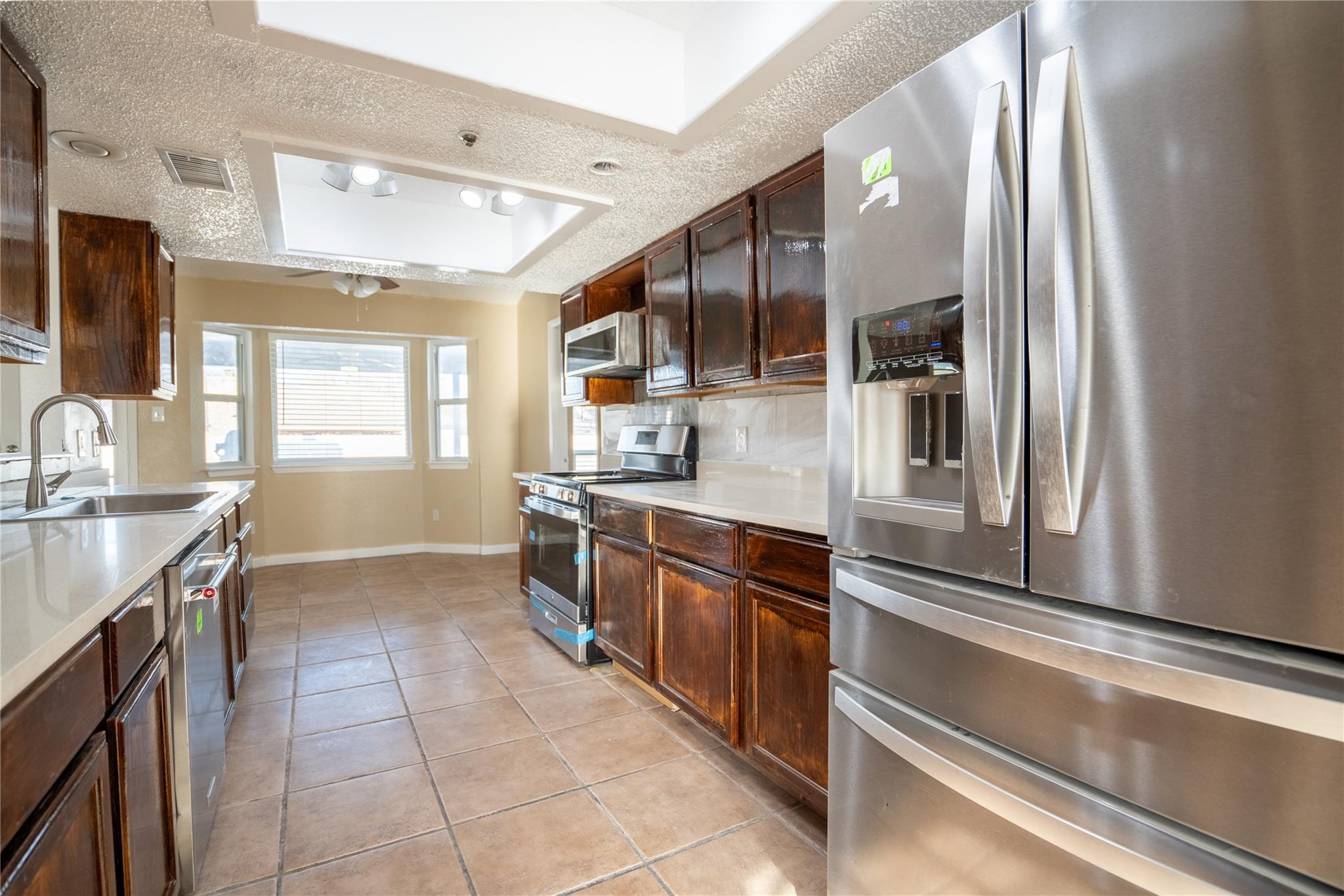 3207 Broken Spoke Trl Property Photo 16