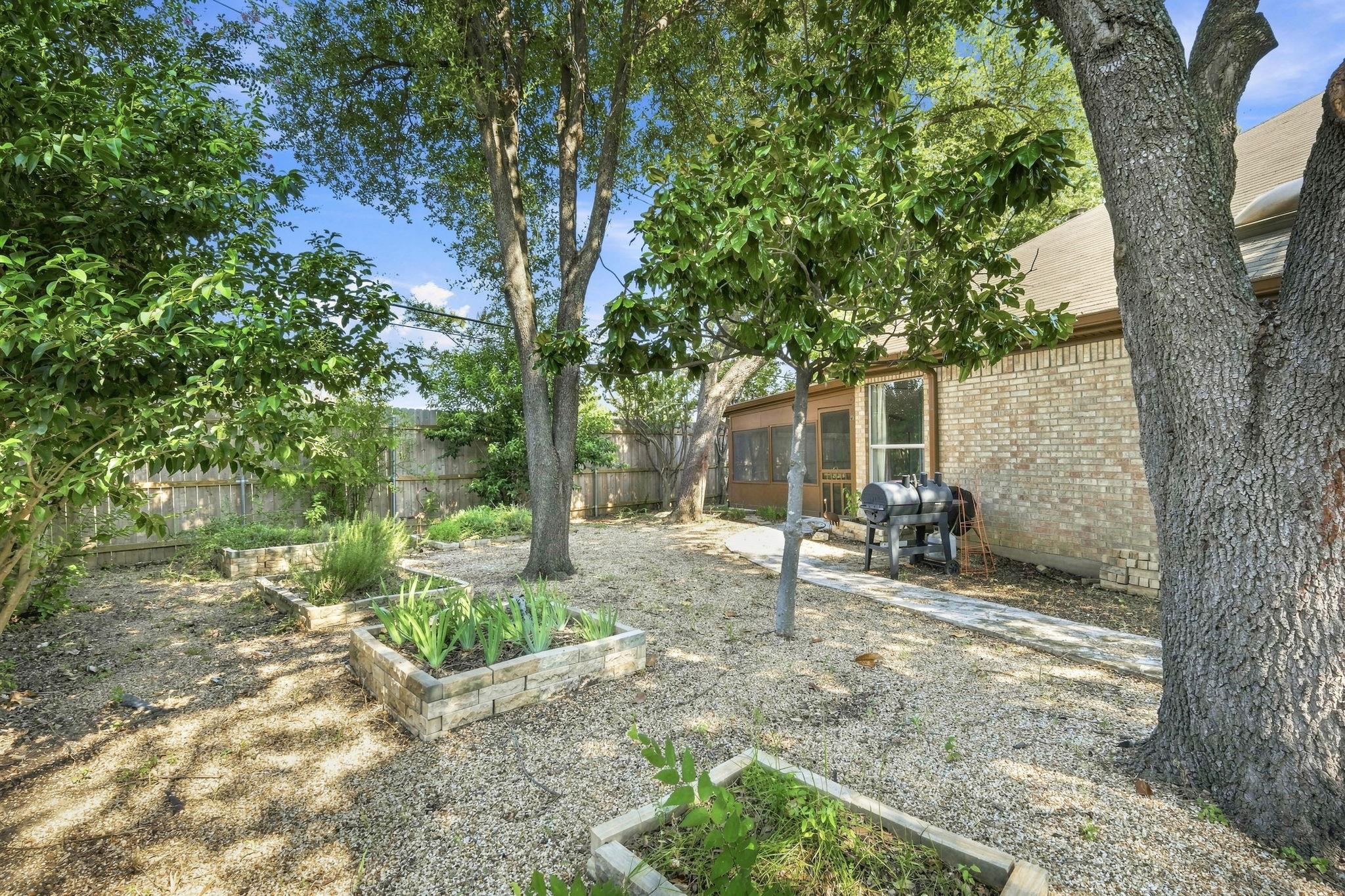 302 N Carriage Hills Dr Property Photo 22