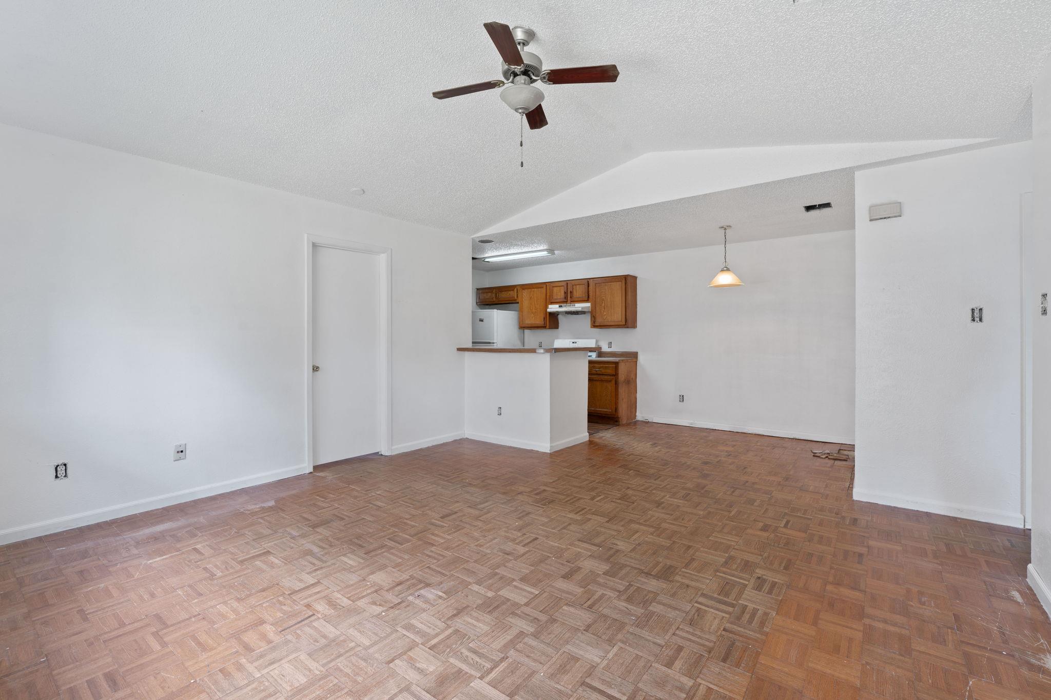 12323 Alderbrook Dr Property Photo 11