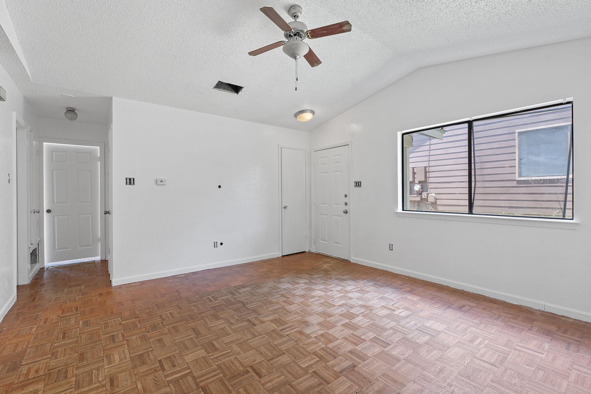 12323 Alderbrook Dr Property Photo 13