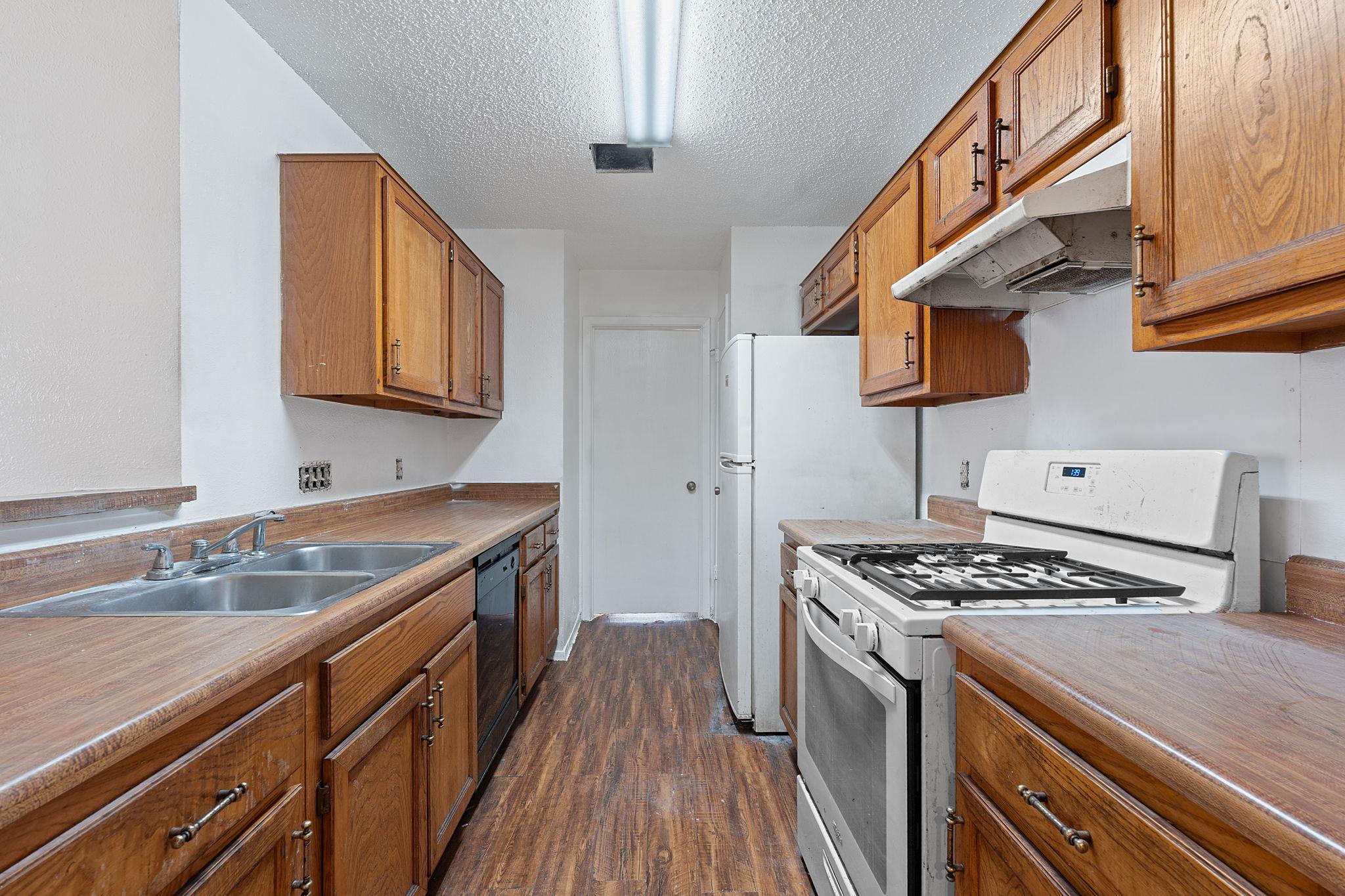 12323 Alderbrook Dr Property Photo 15