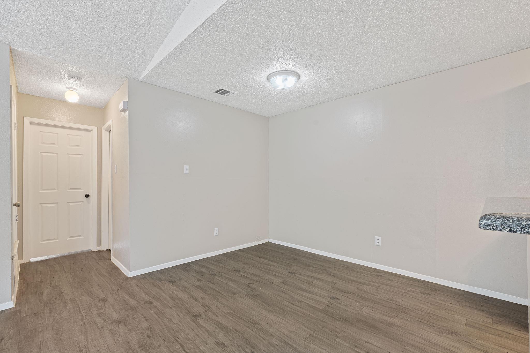 12323 Alderbrook Dr Property Photo 25