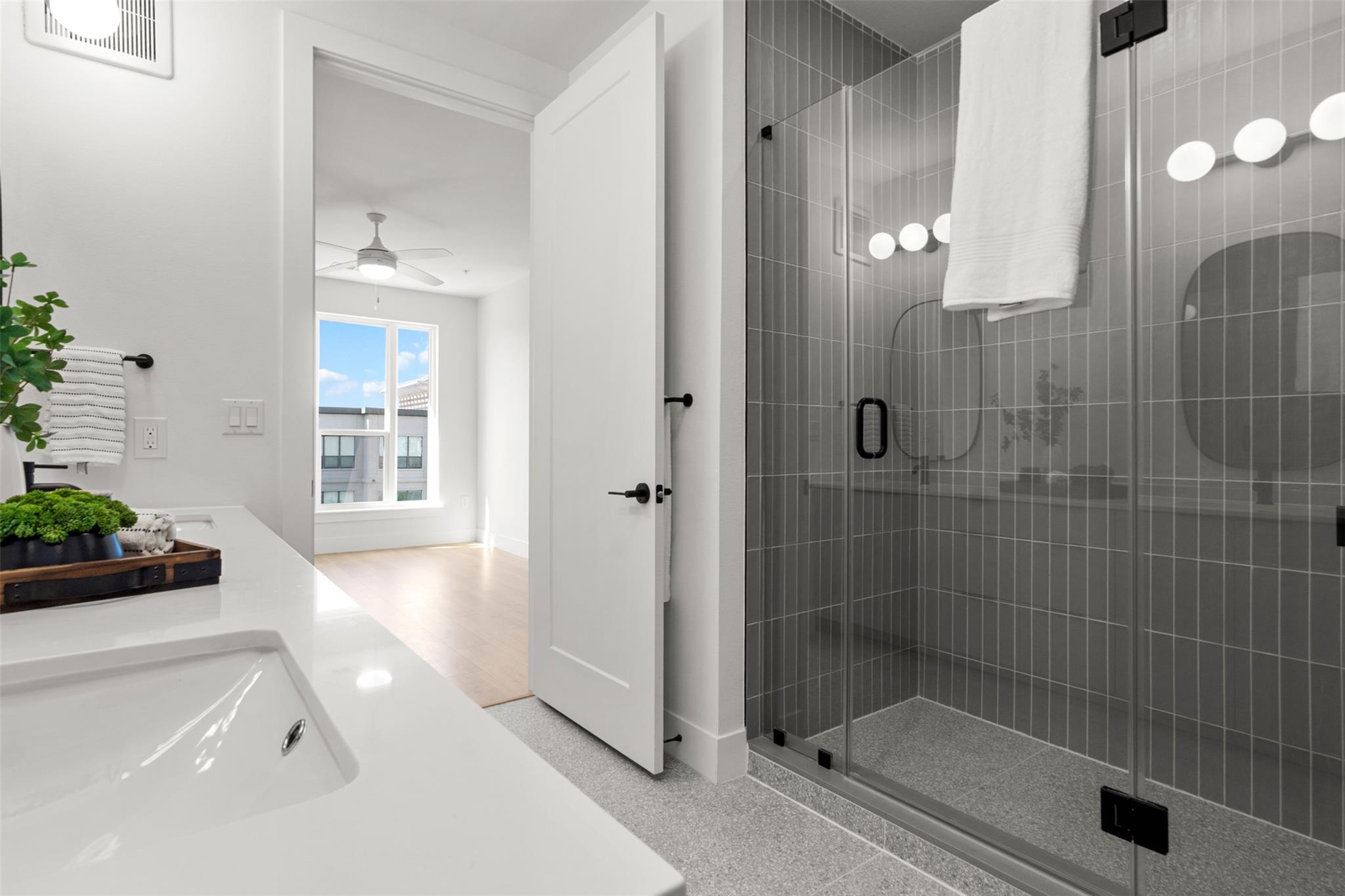 1701 Simond Ave 418 Property Photo 18