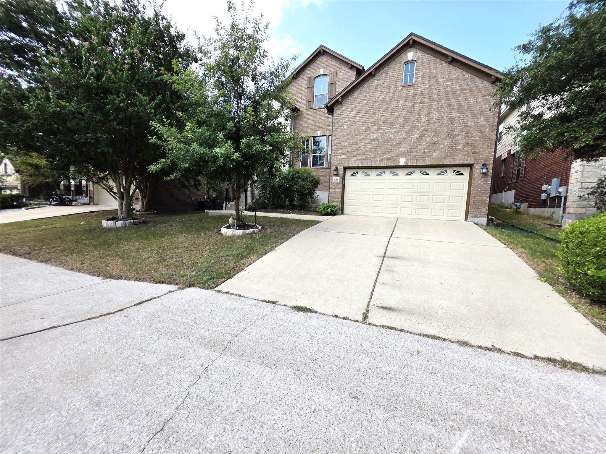 1015 Walsh Hill Trl Property Photo 1