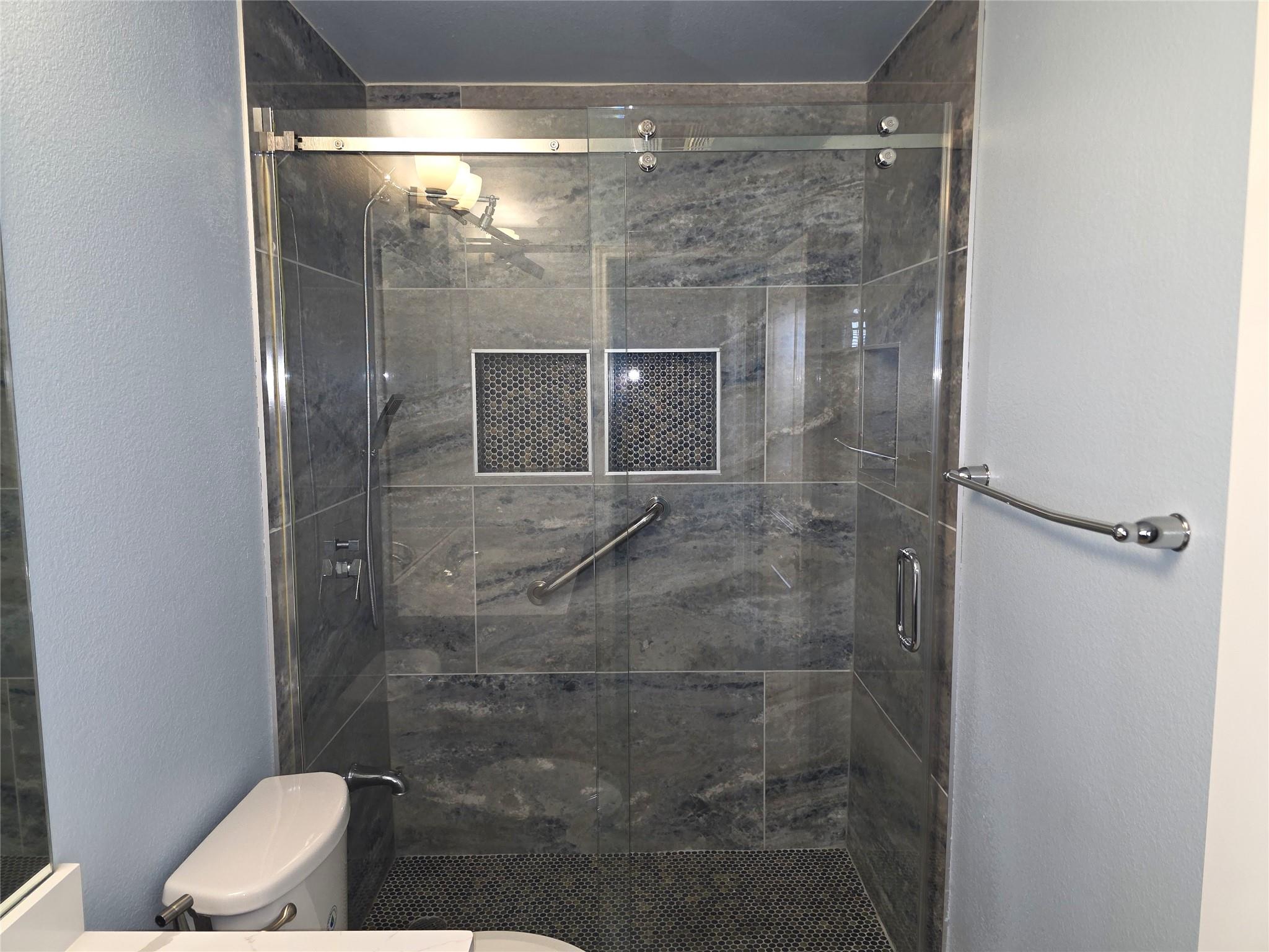 1015 Walsh Hill Trl Property Photo 35