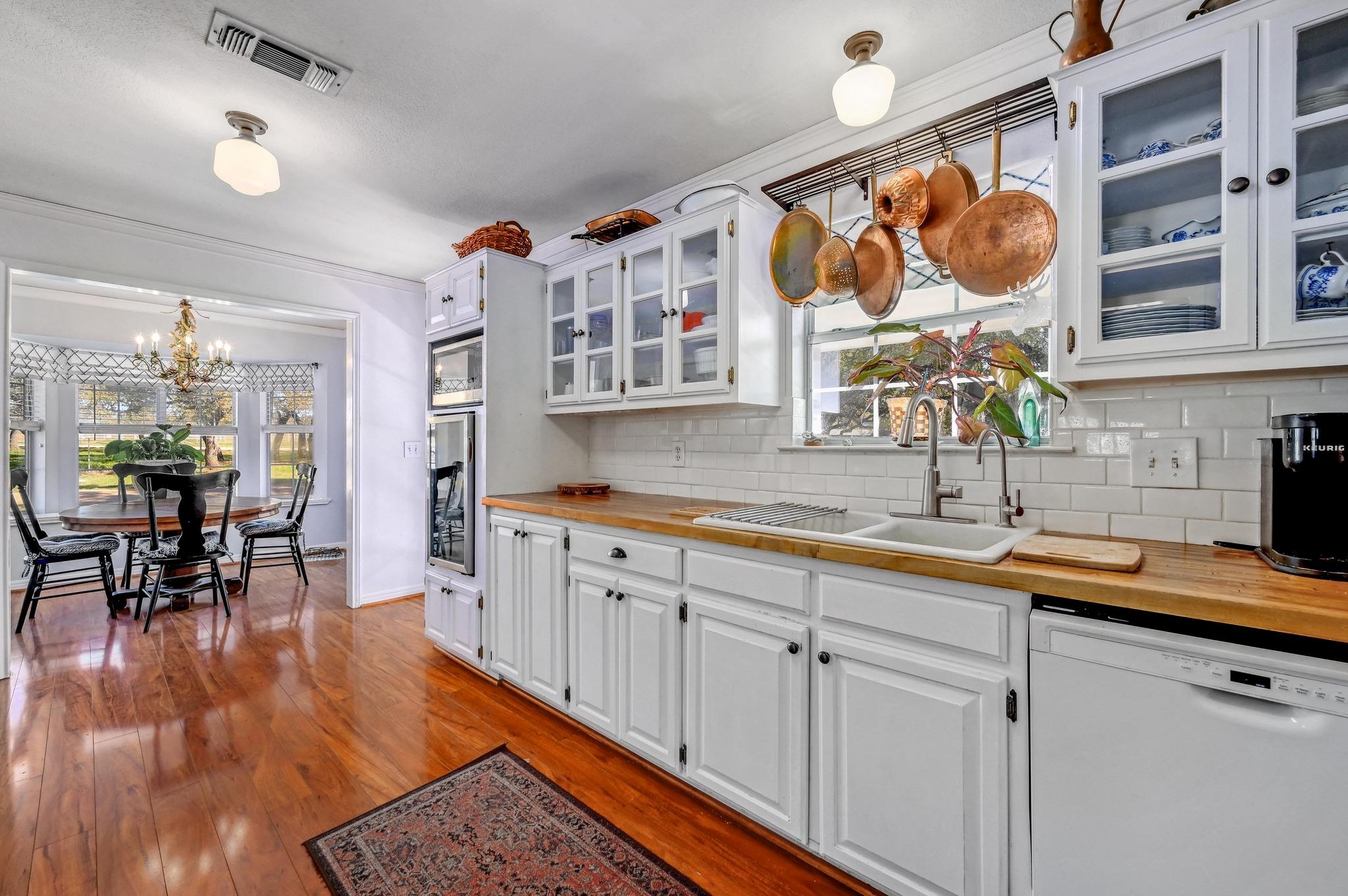 384 Sunset Rdg Property Photo 10