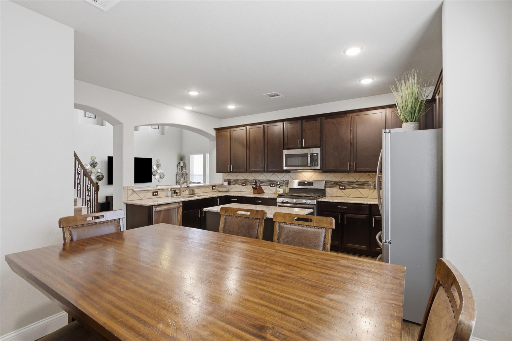 483 Algaroba Loop Property Photo 15