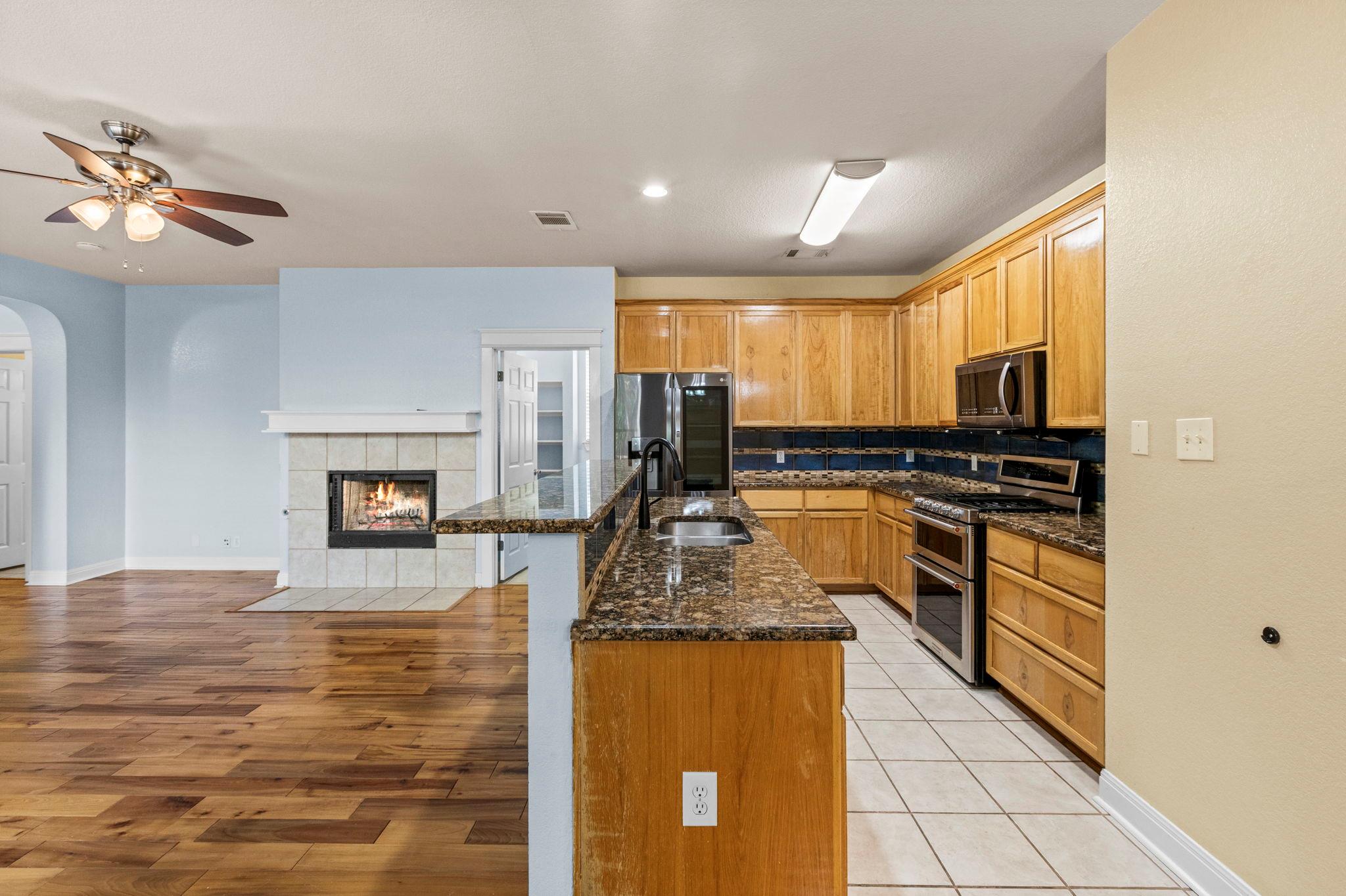 610 Palo Alto Ln Property Photo 6