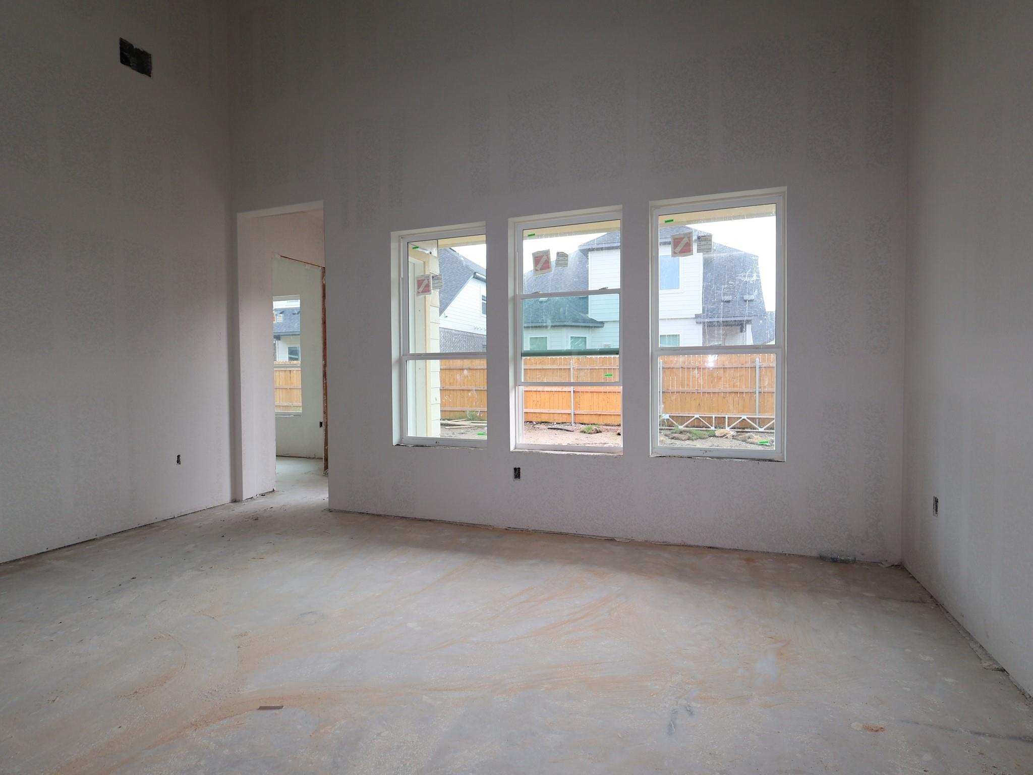 13215 Keefer Dr Property Photo 3