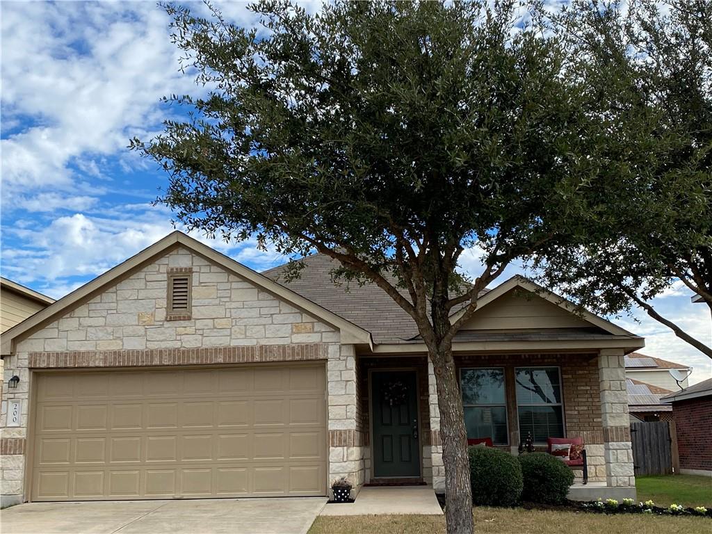 200 Kingfisher Ln Property Photo