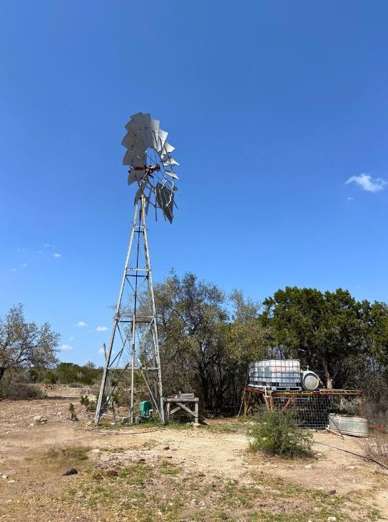 191 Leona Ranch Rd Property Photo 5