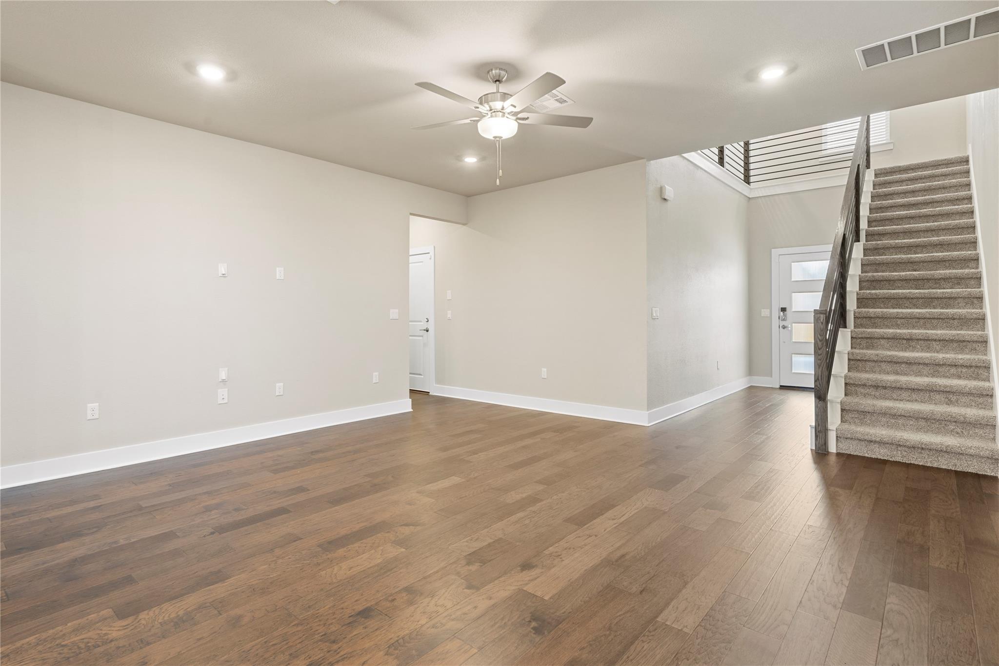 15701 Oglethorpe Dr #100 Property Photo 8